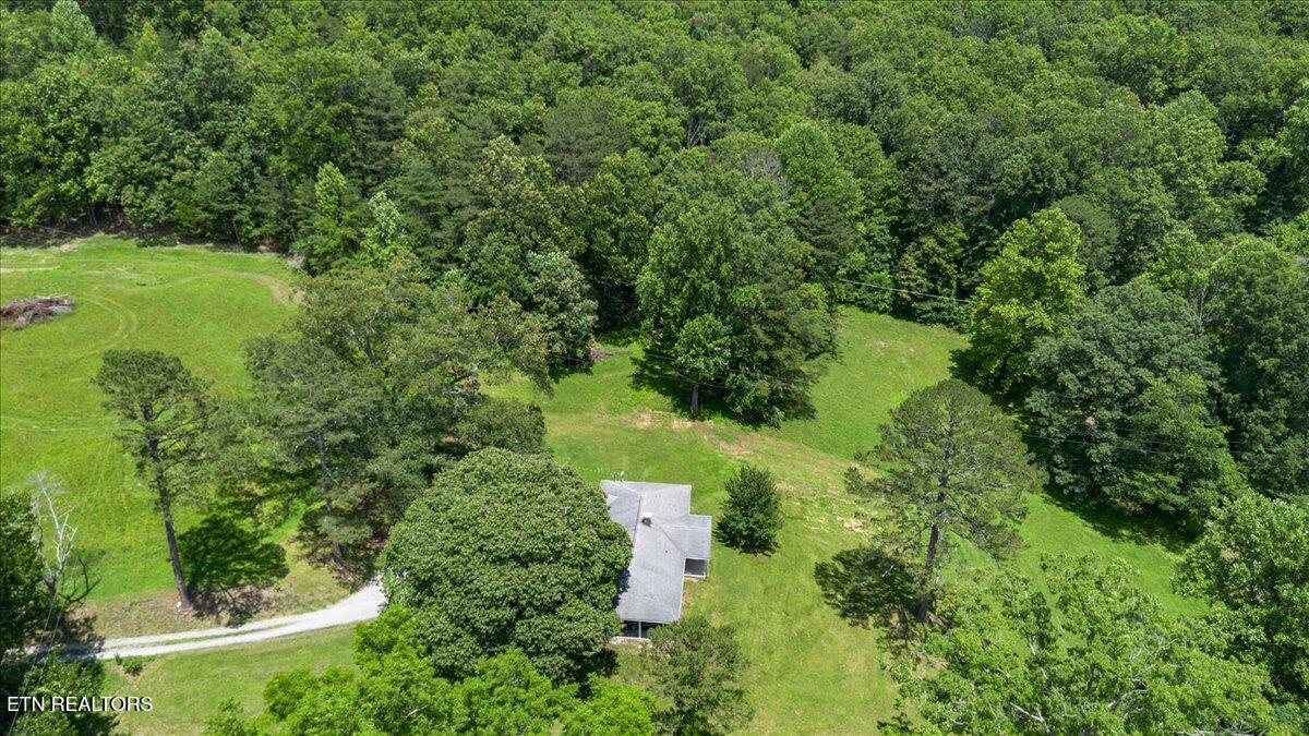 330 Dilbeck Lane Caryville TN 37714