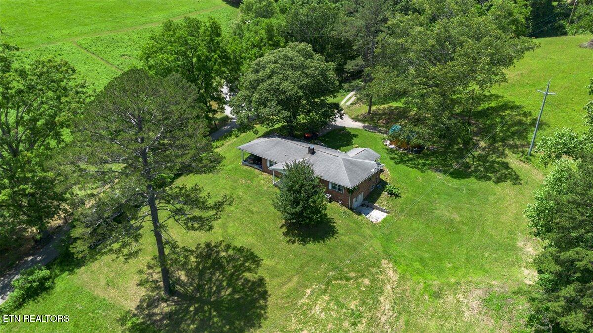 330 Dilbeck Lane Caryville TN 37714