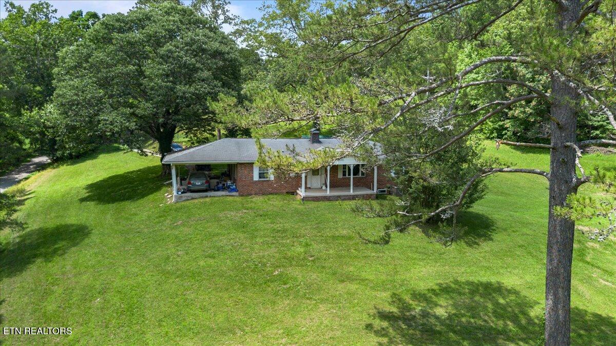 330 Dilbeck Lane Caryville TN 37714