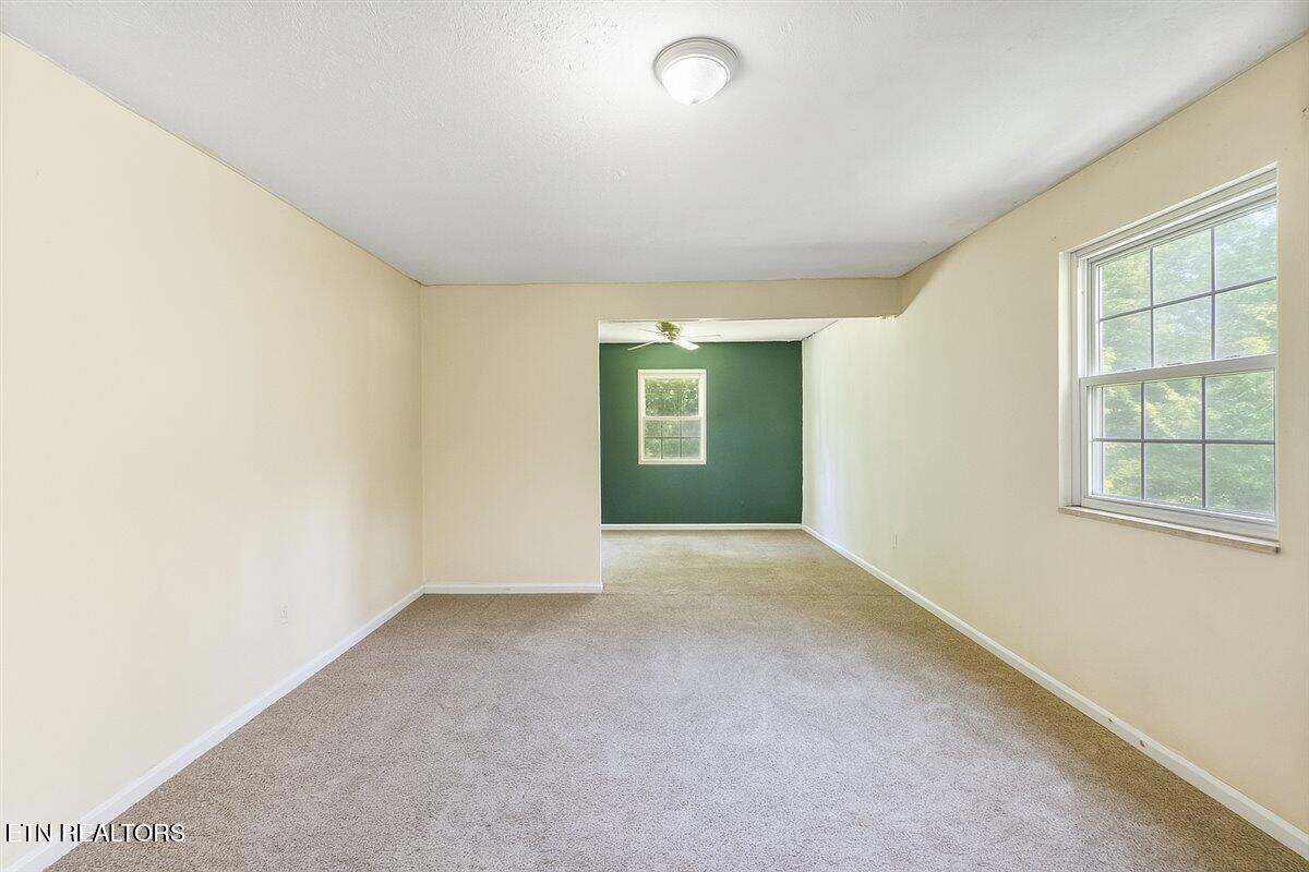 330 Dilbeck Lane Caryville TN 37714