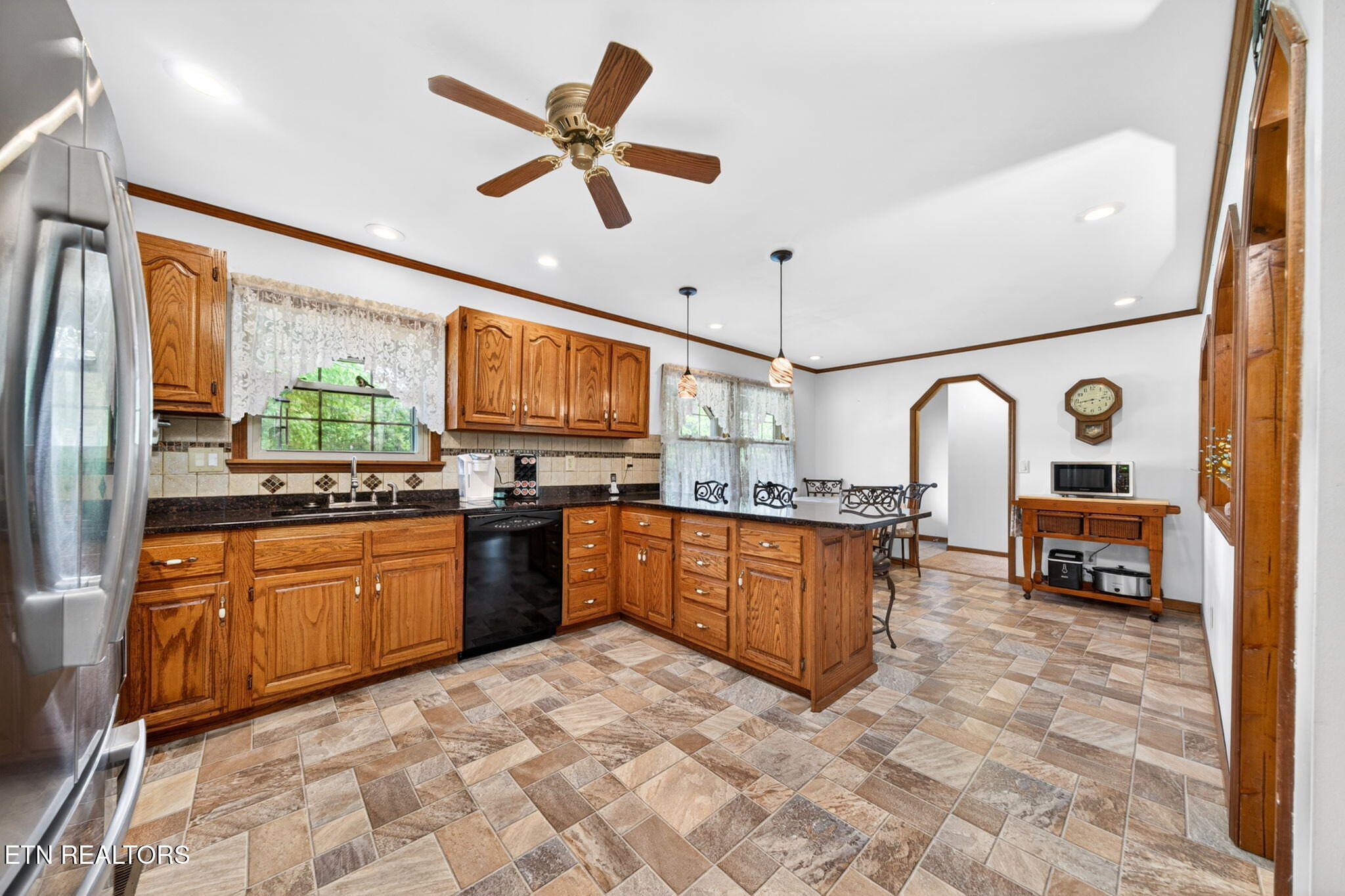 25 Old Kentucky Stock Road Crossville TN 38571