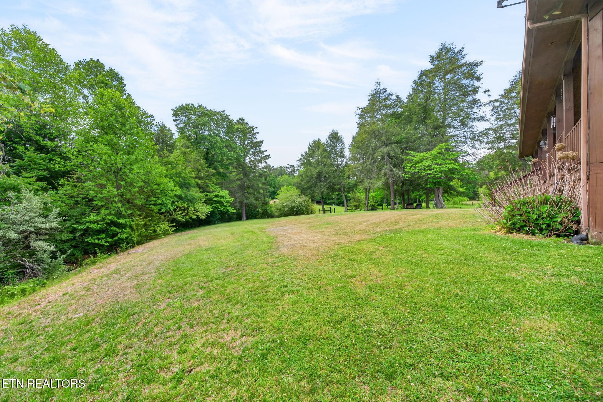25 Old Kentucky Stock Road Crossville TN 38571
