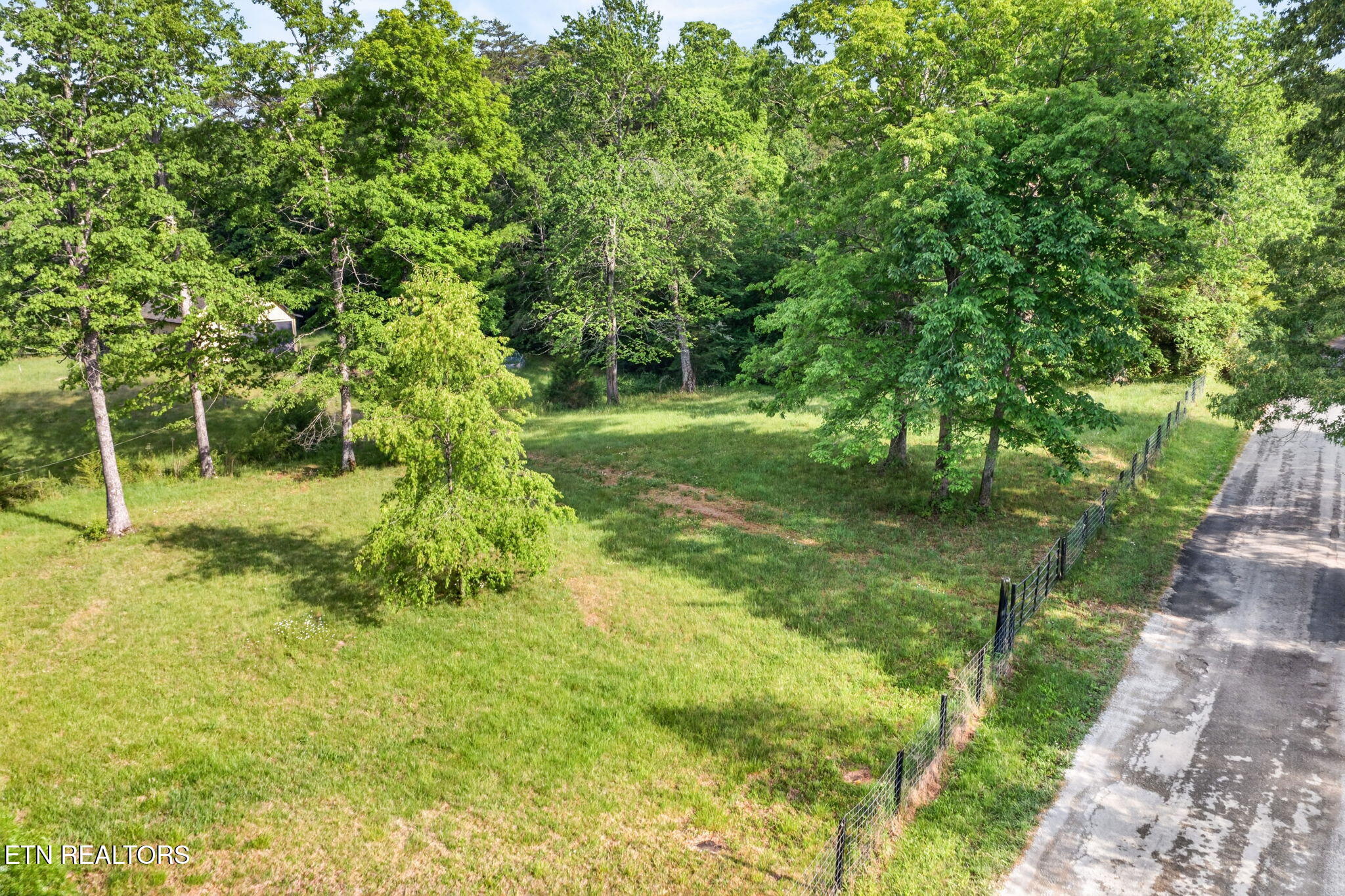 25 Old Kentucky Stock Road Crossville TN 38571