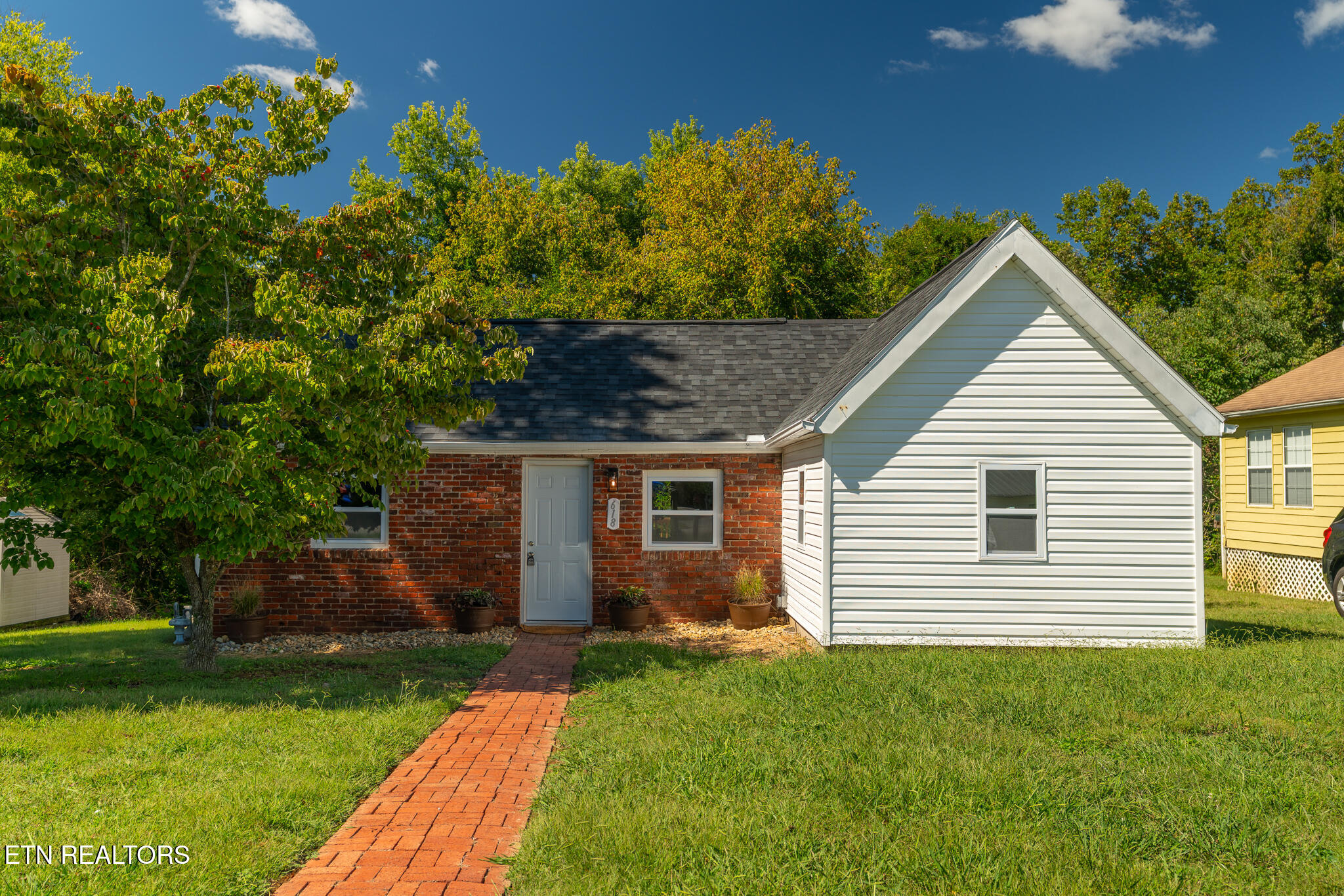 618 Glendale Avenue Clinton TN 37716