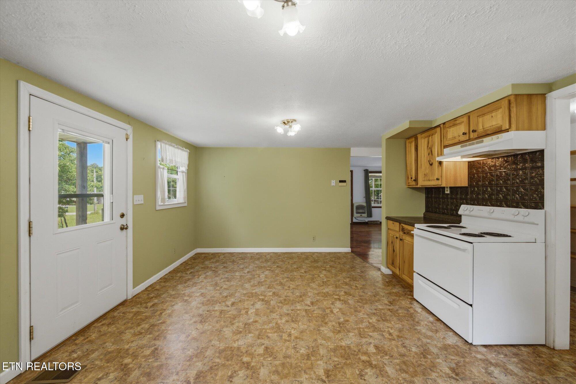3317 Pink Hatcher Lane Louisville TN 37777