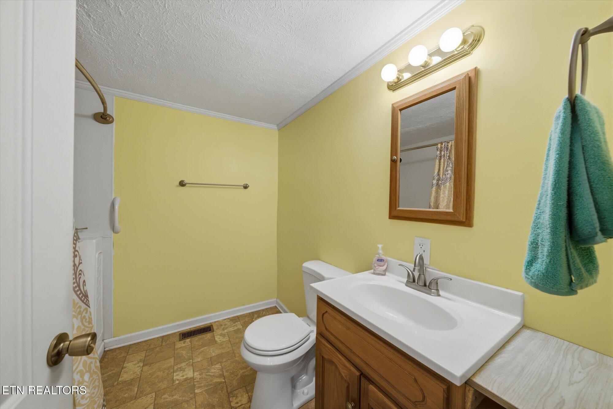 3317 Pink Hatcher Lane Louisville TN 37777