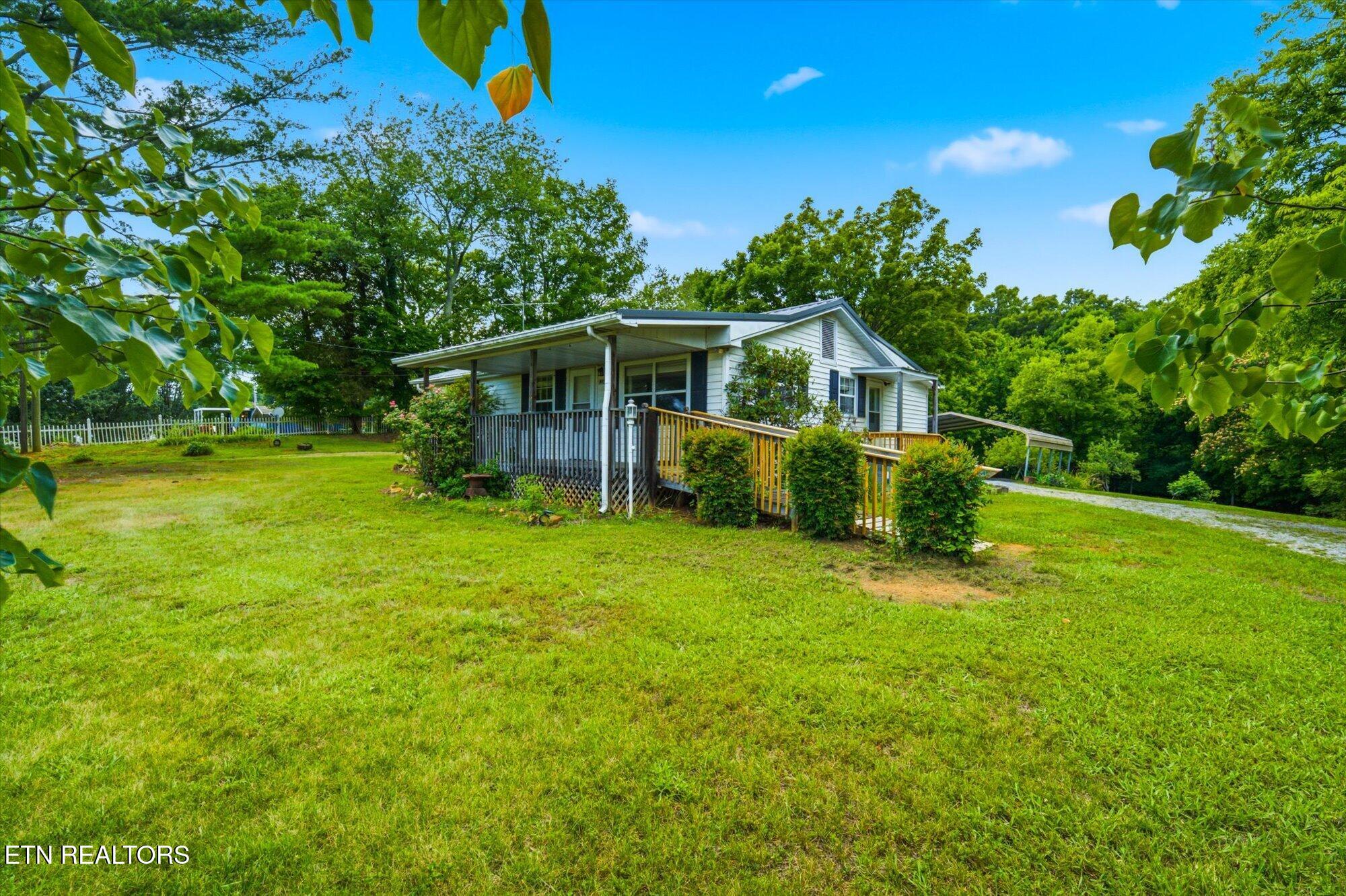 3317 Pink Hatcher Lane Louisville TN 37777