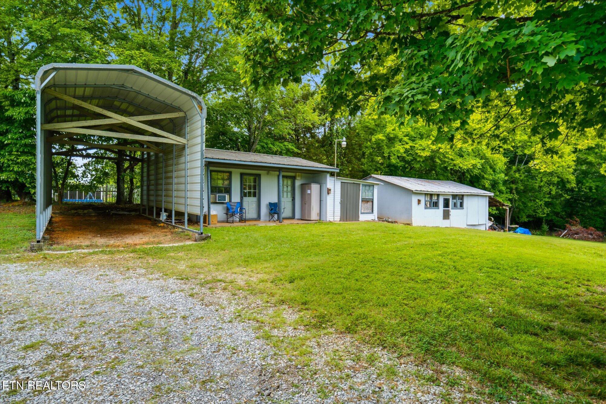 3317 Pink Hatcher Lane Louisville TN 37777