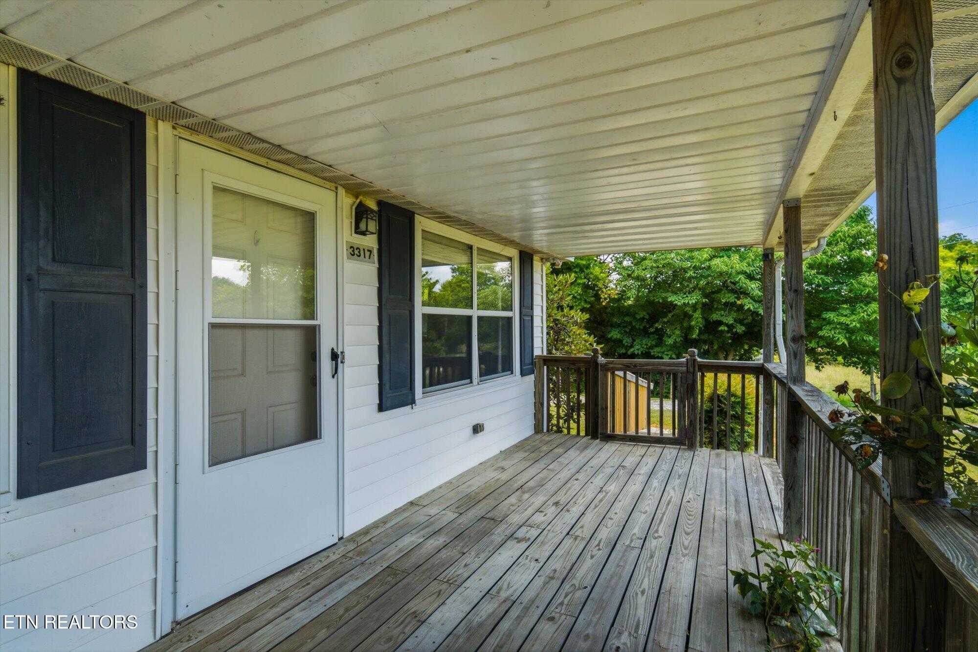3317 Pink Hatcher Lane Louisville TN 37777