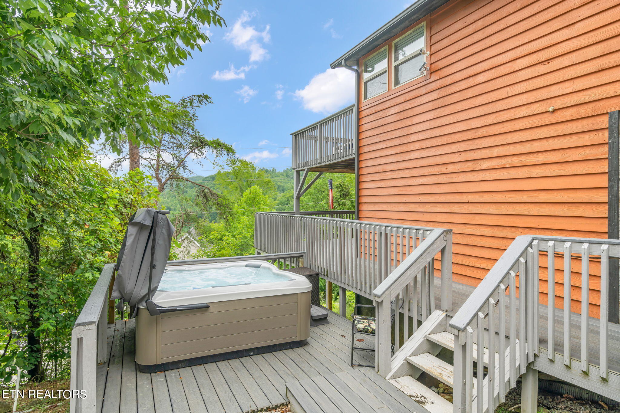 180 Flat Hollow Marina Road Speedwell TN 37870