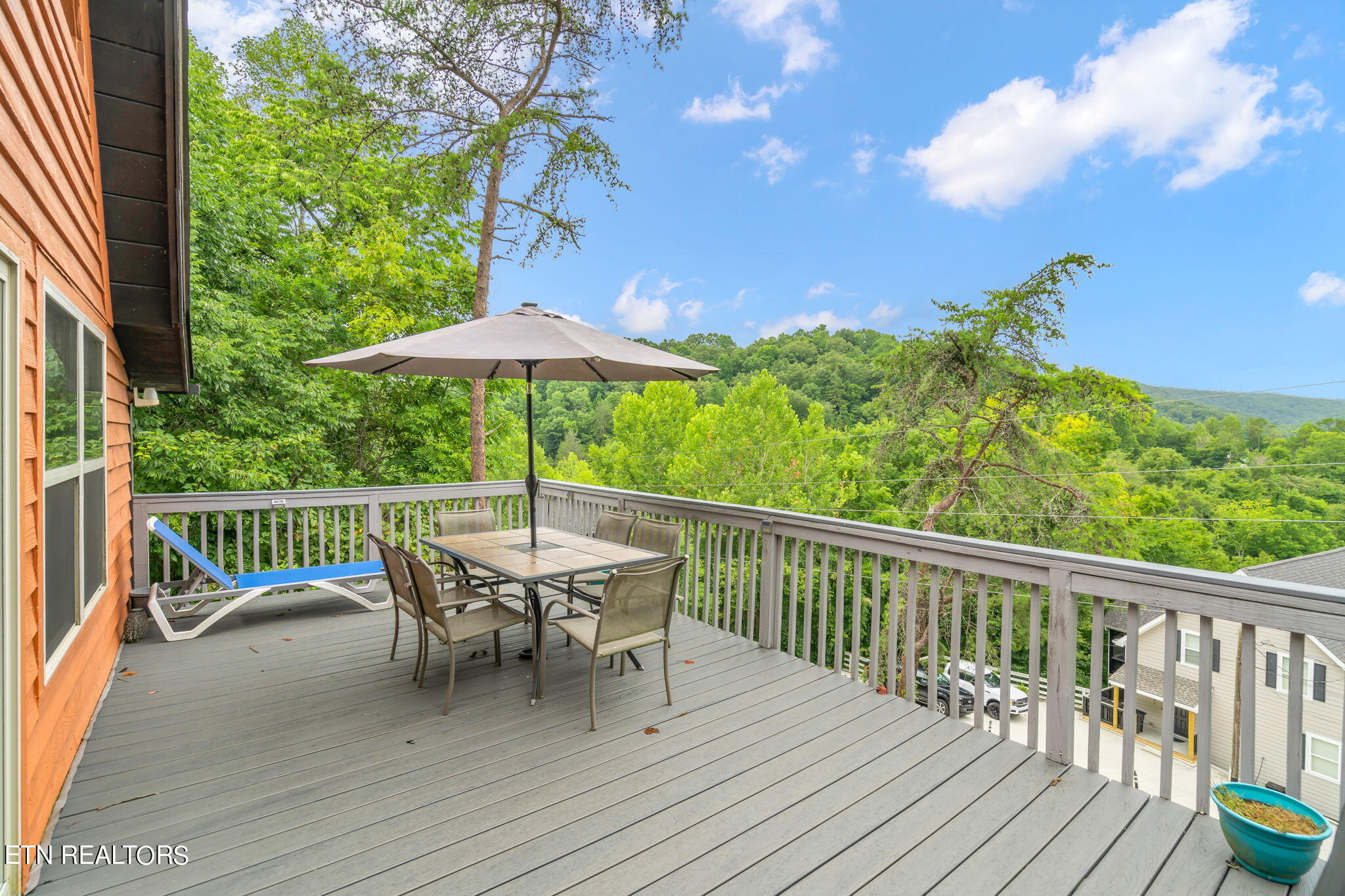 180 Flat Hollow Marina Road Speedwell TN 37870