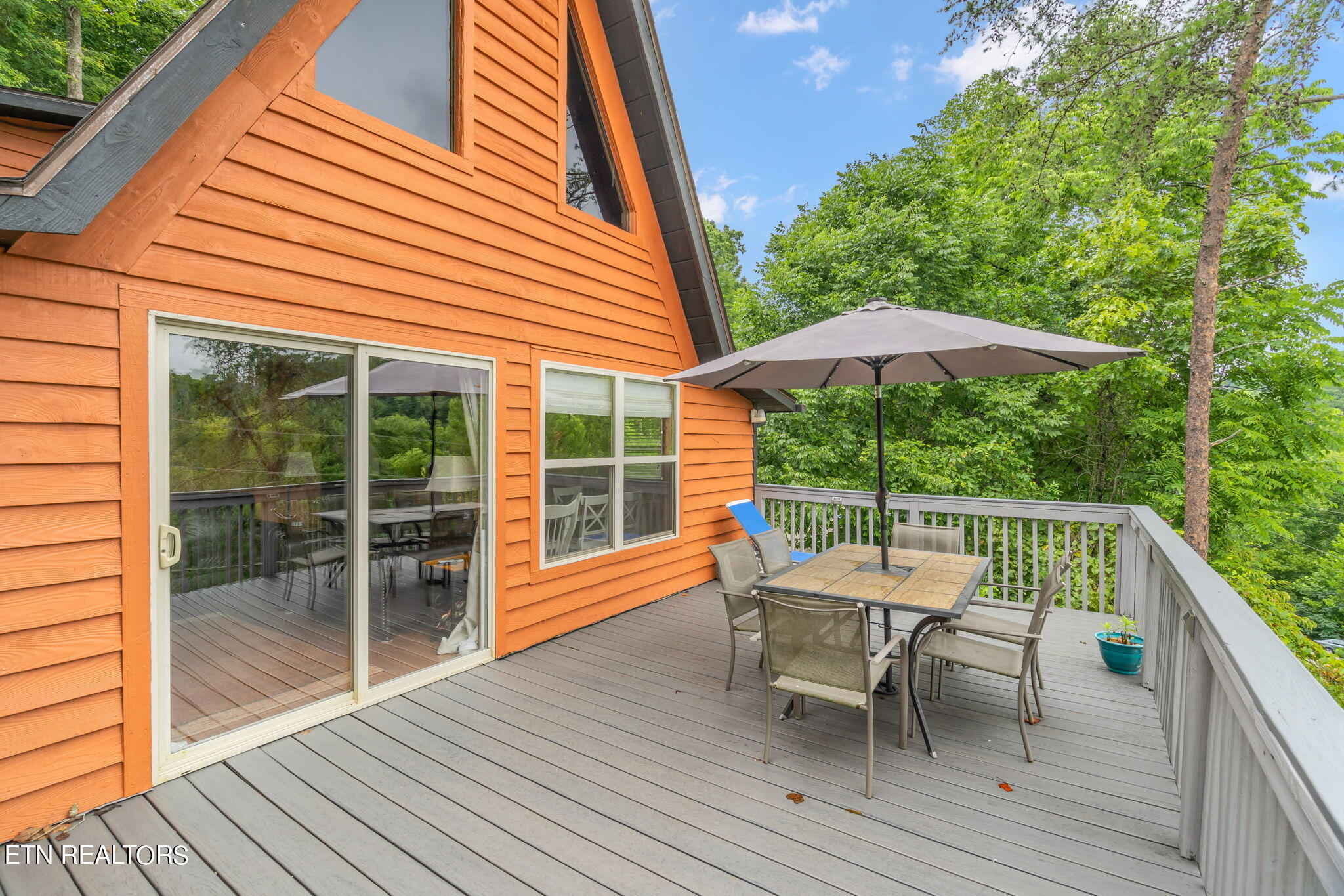 180 Flat Hollow Marina Road Speedwell TN 37870