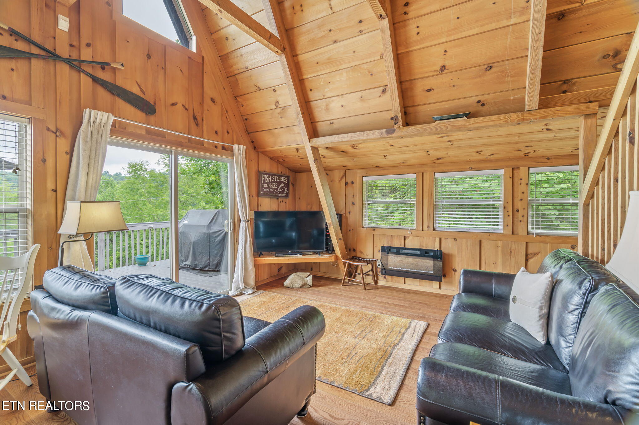 180 Flat Hollow Marina Road Speedwell TN 37870