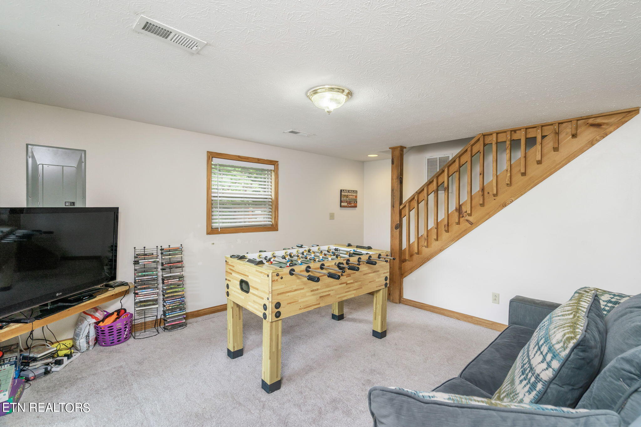 180 Flat Hollow Marina Road Speedwell TN 37870