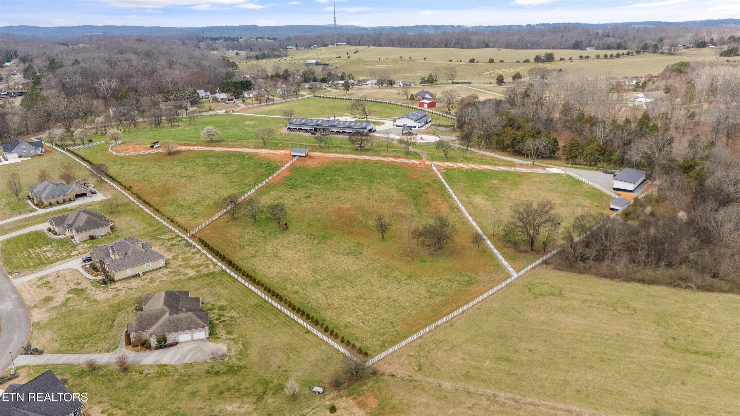208 County Road 260 Niota TN 37826