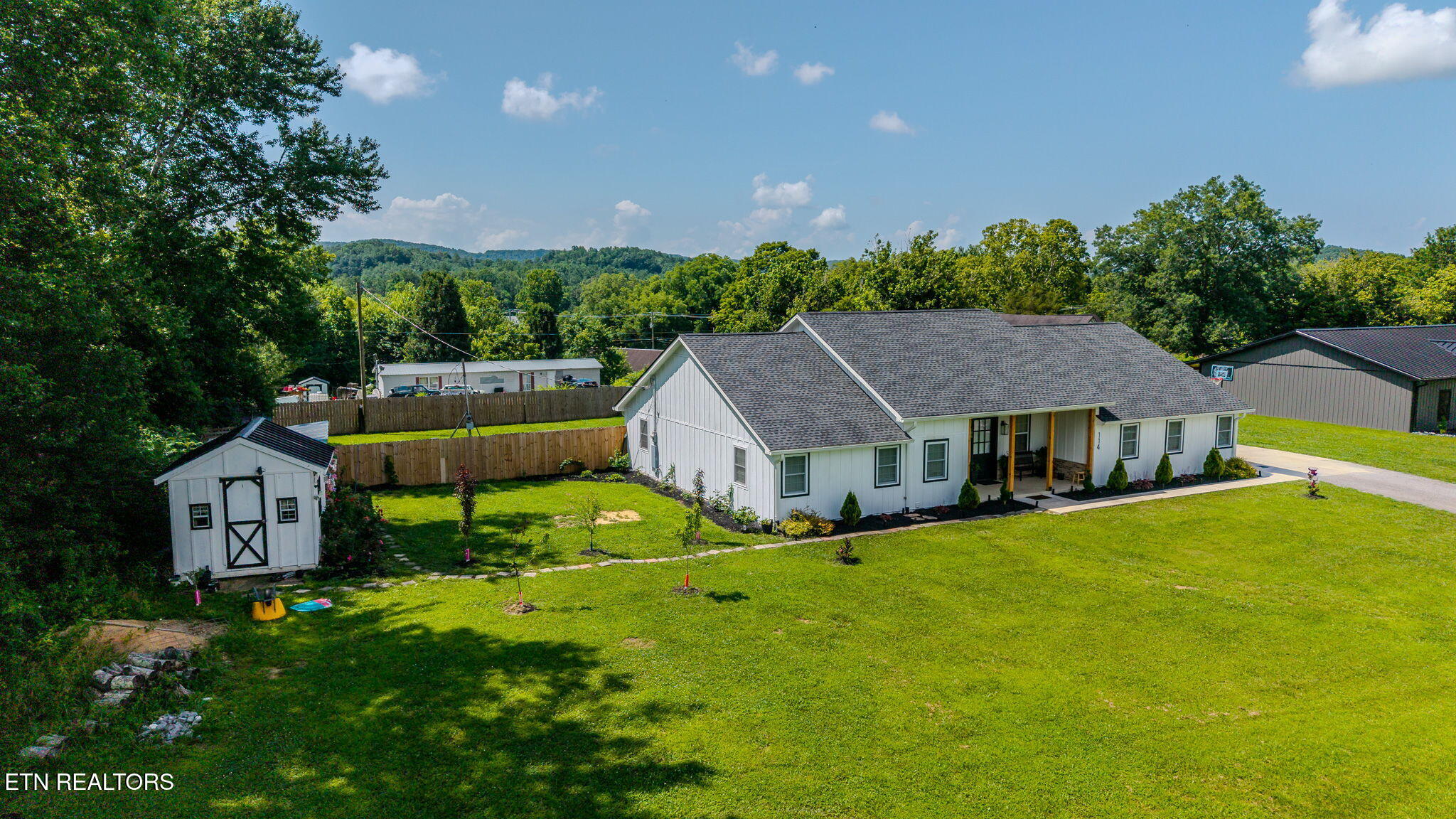 114 Eldon Justice Road Oliver Springs TN 37840