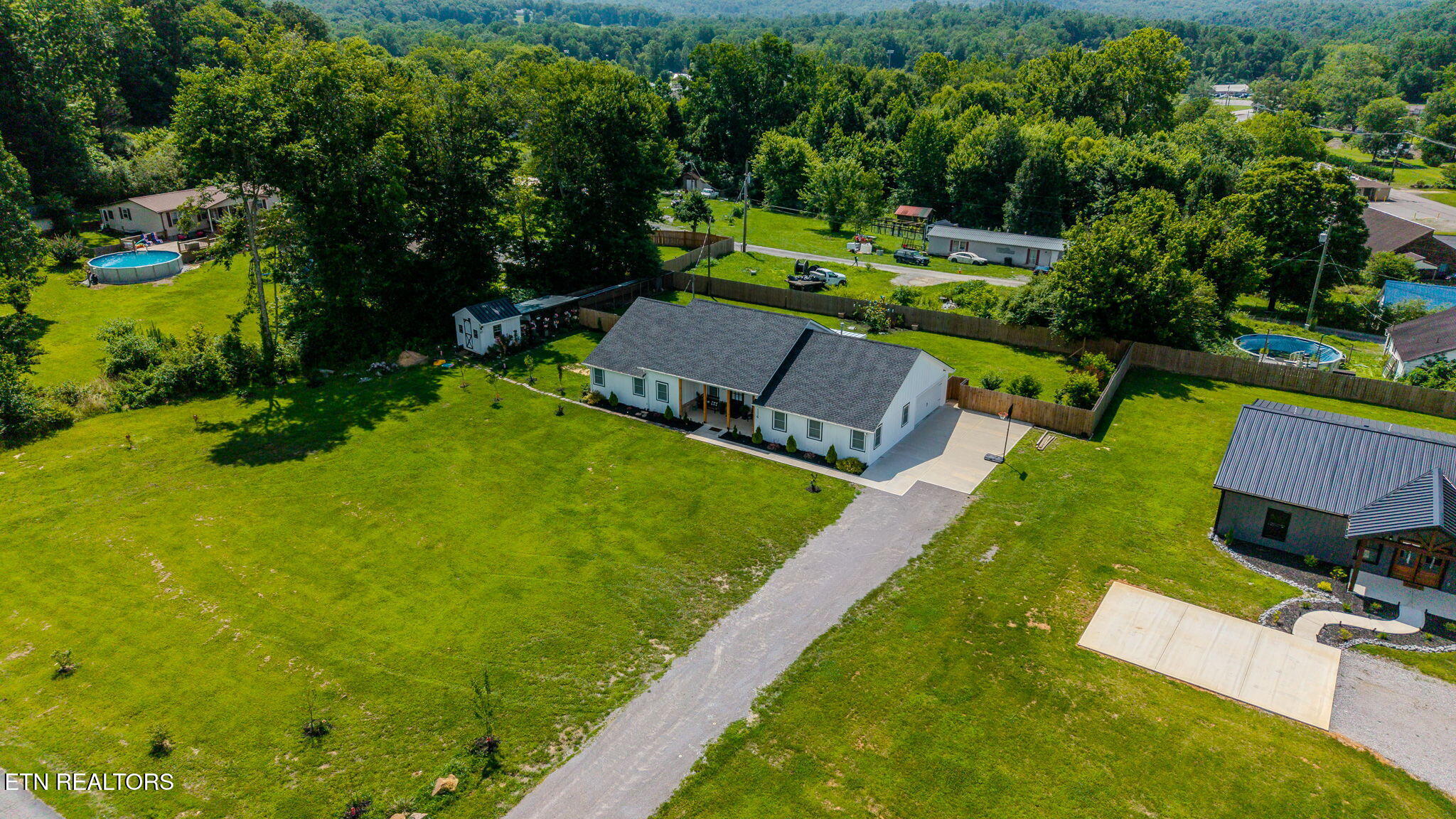 114 Eldon Justice Road Oliver Springs TN 37840