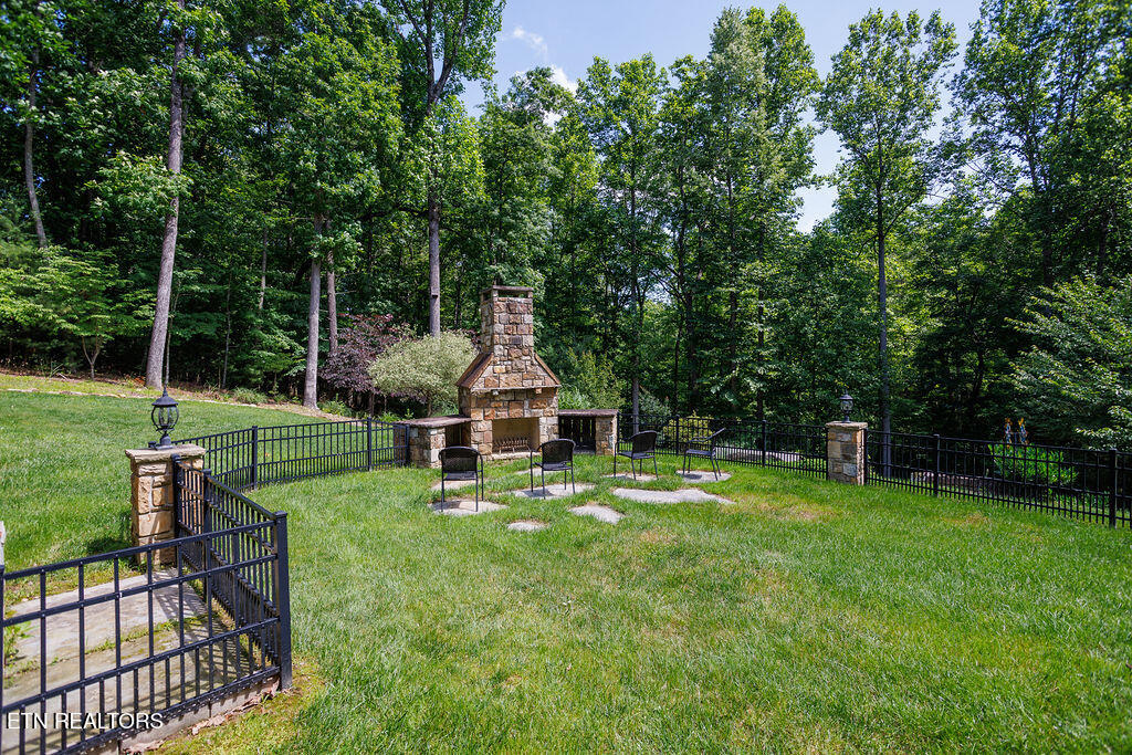 34 Wexford Lane Crossville TN 38558