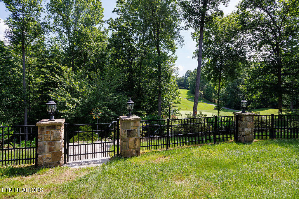 34 Wexford Lane Crossville TN 38558
