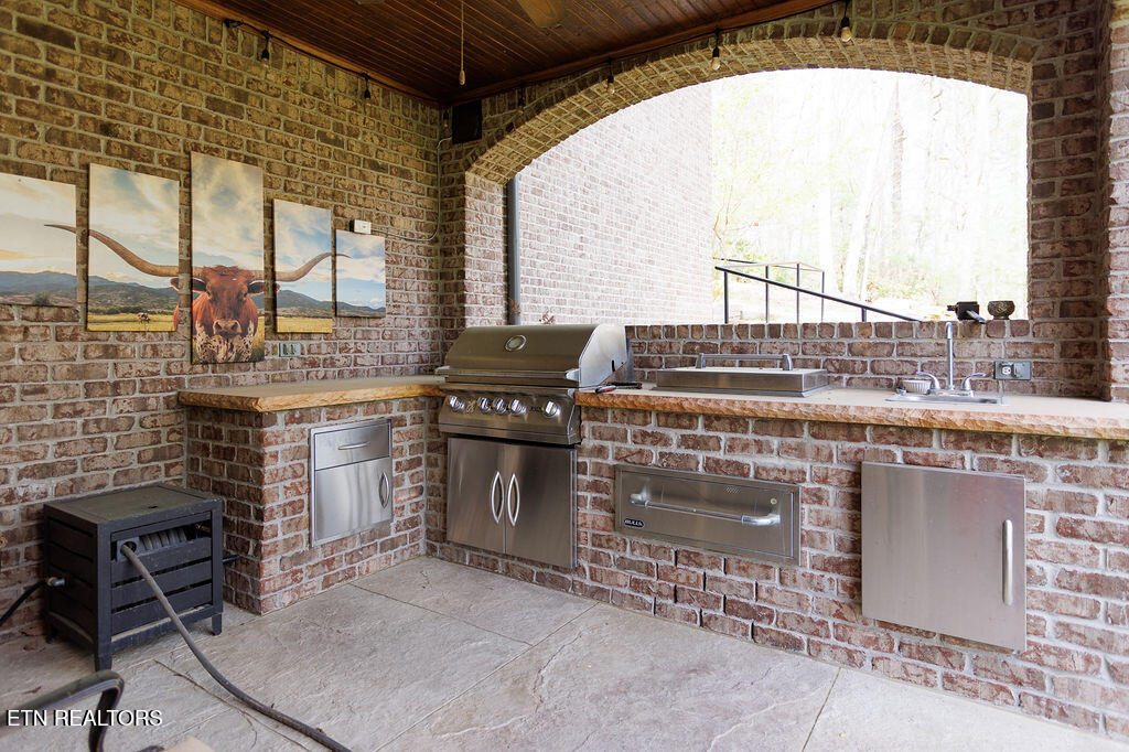 34 Wexford Lane Crossville TN 38558