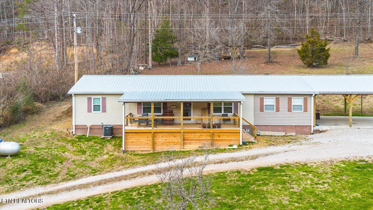 4194 Highway 297 Newcomb TN 37819