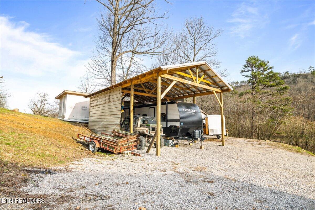 4194 Highway 297 Newcomb TN 37819