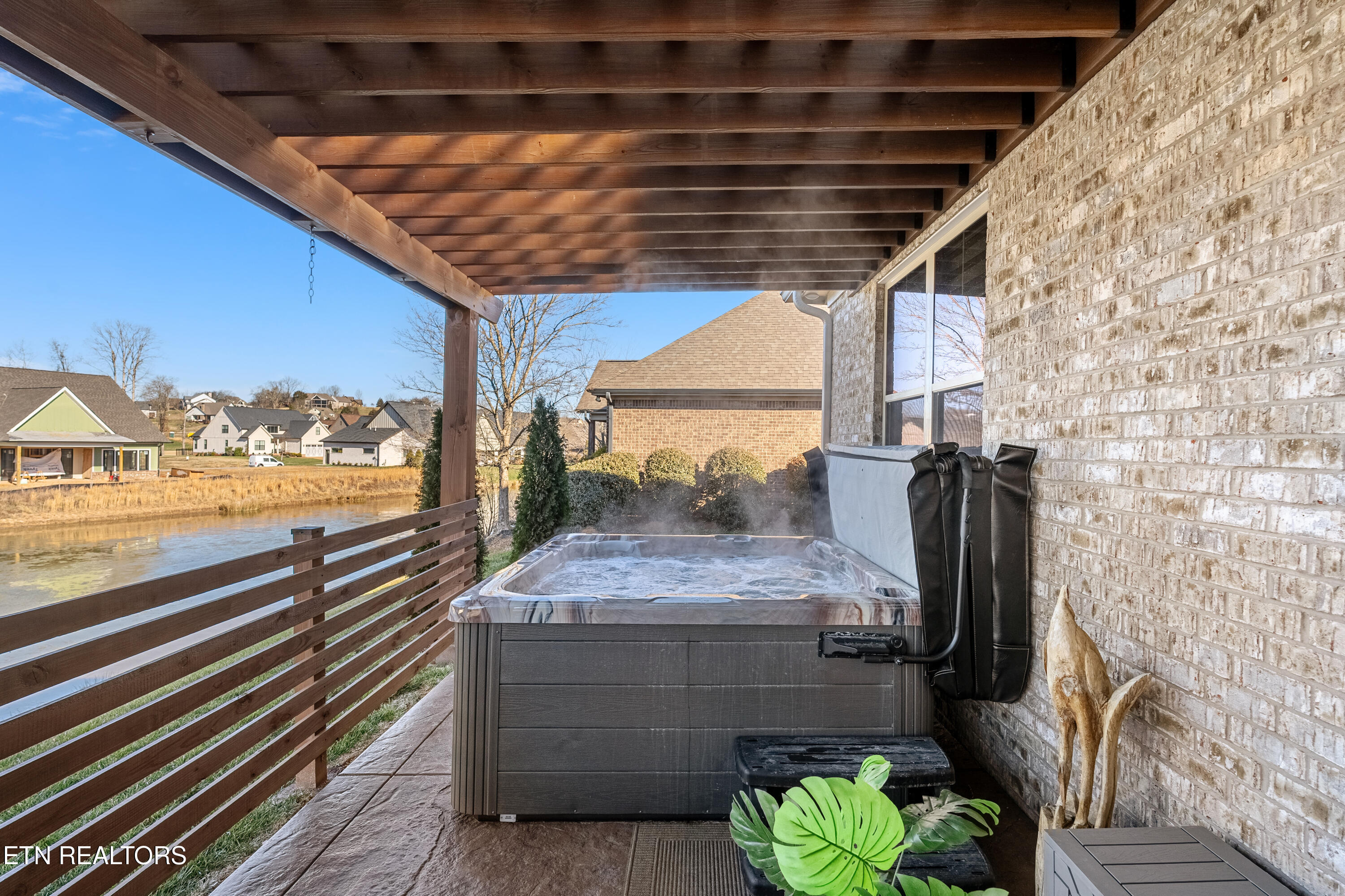 2743 Old Club Road Loudon TN 37774