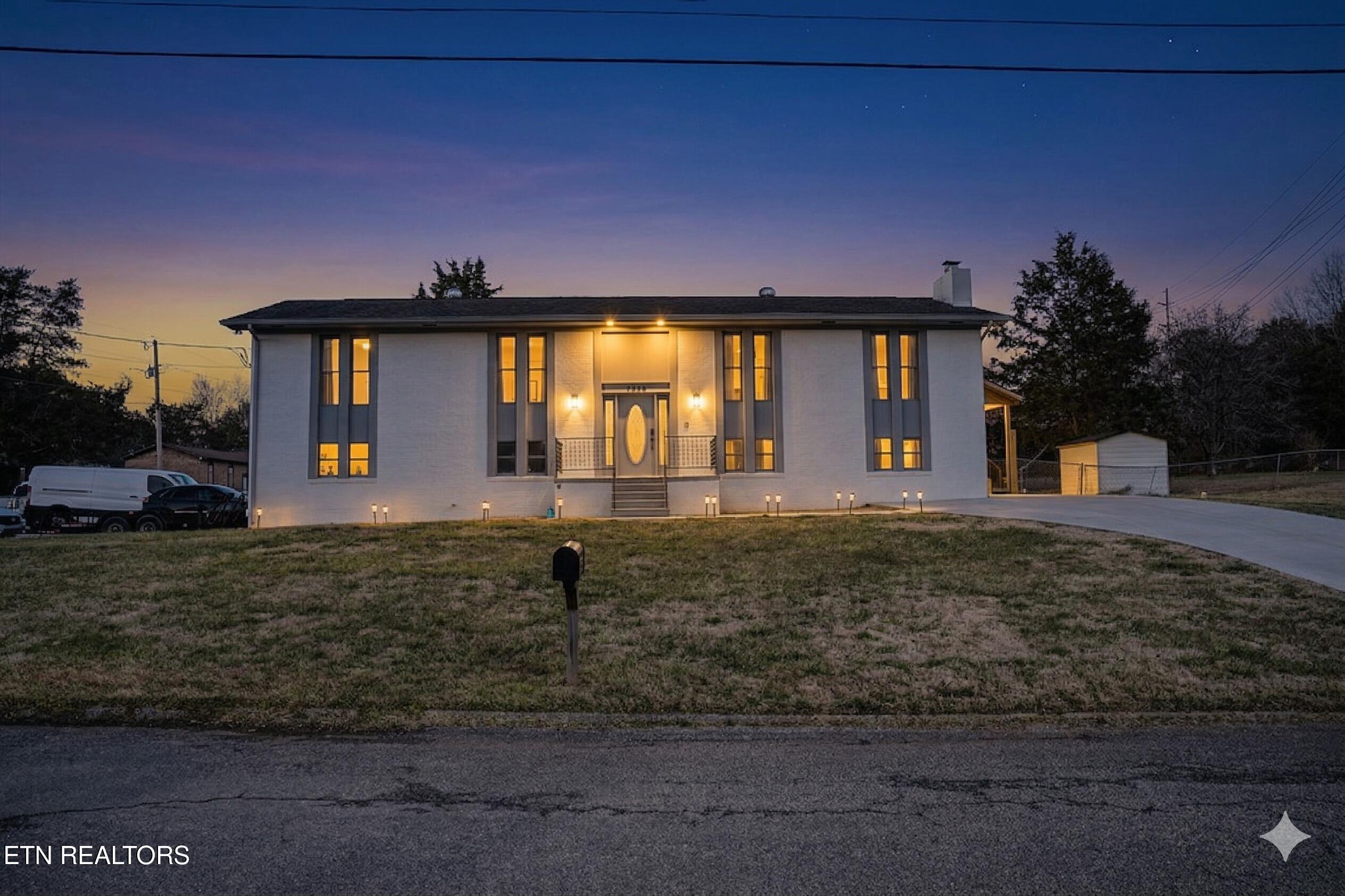 7328 Palmleaf Road Knoxville TN 37918