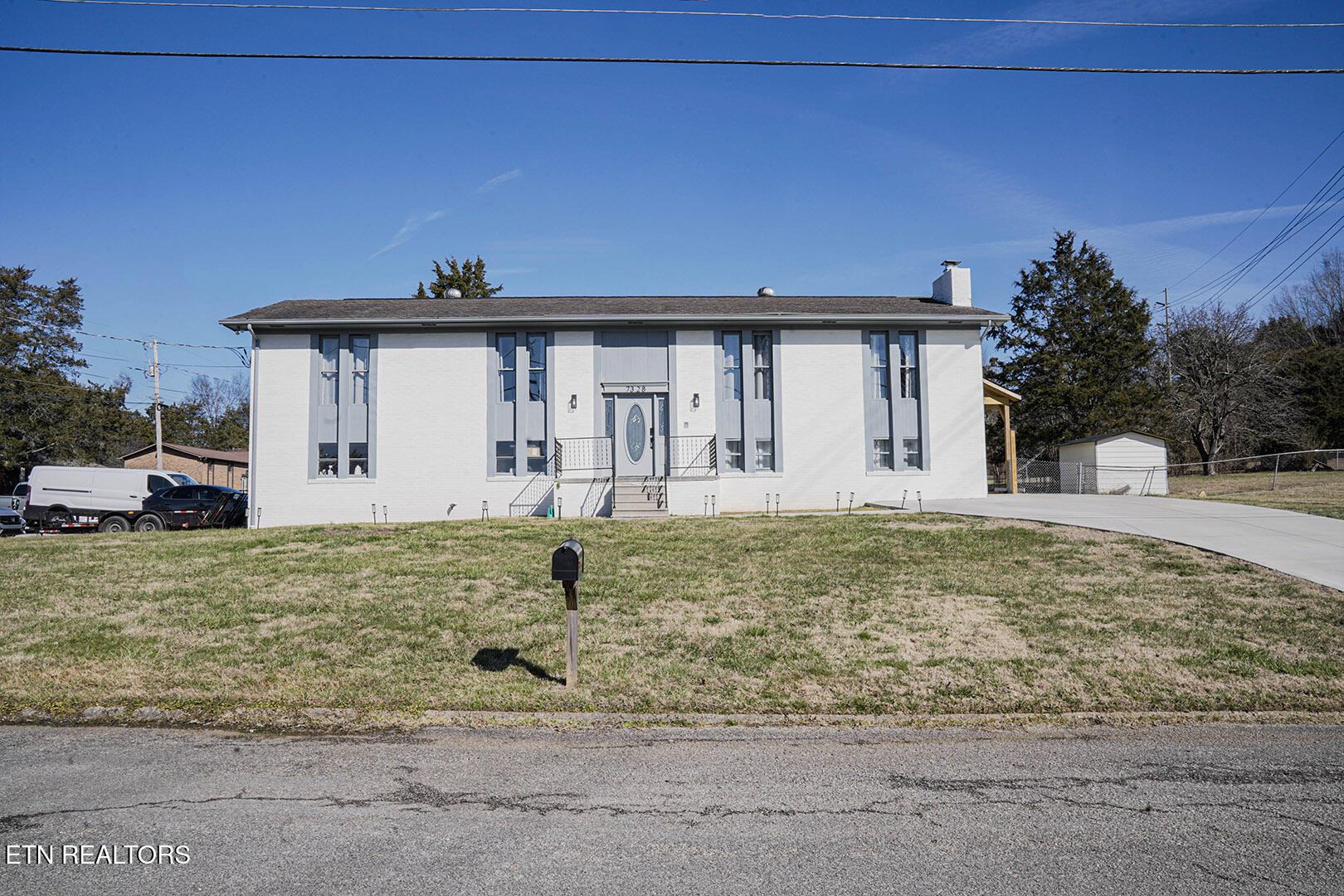 7328 Palmleaf Road Knoxville TN 37918