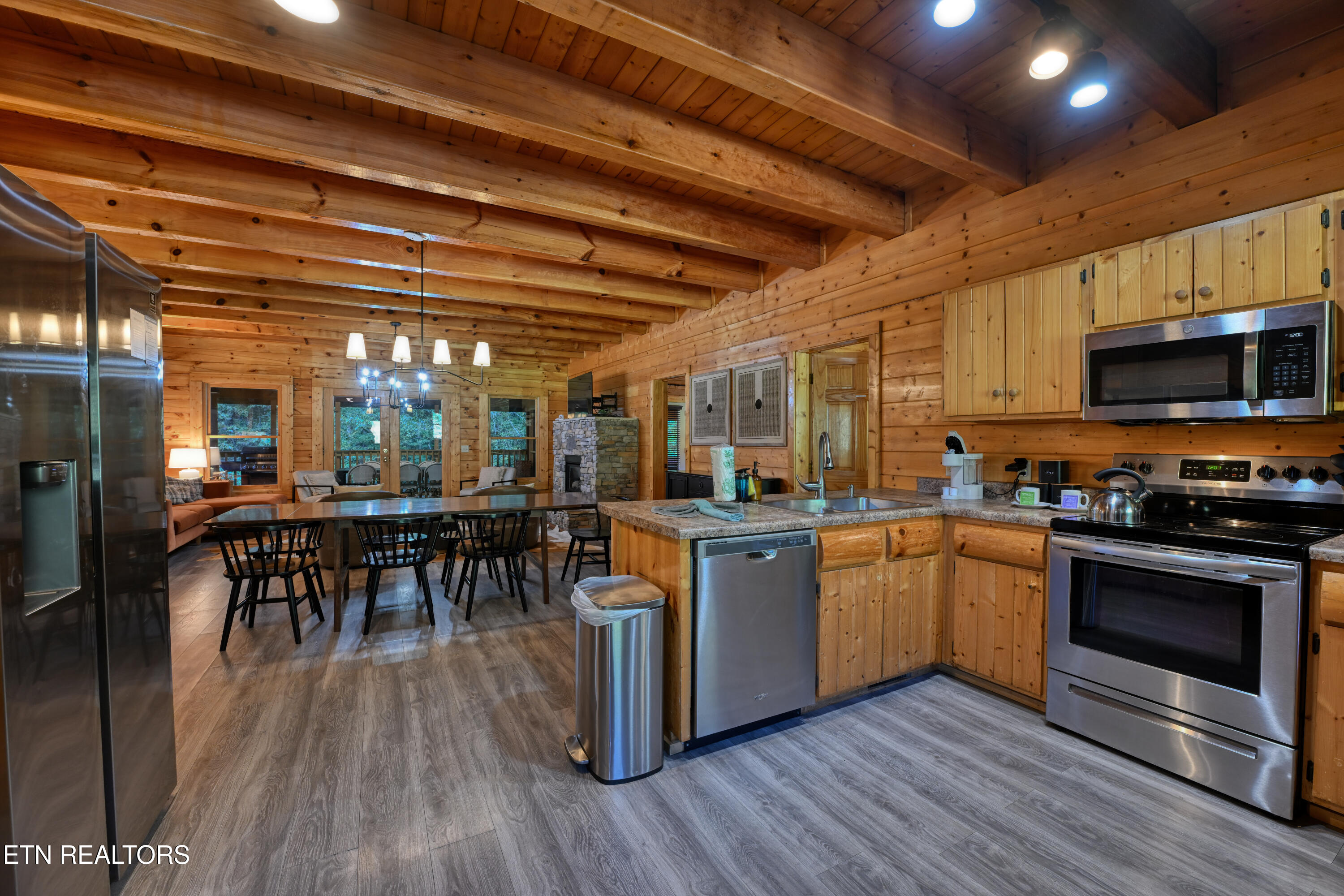 307 Caney Creek Road Pigeon Forge TN 37863