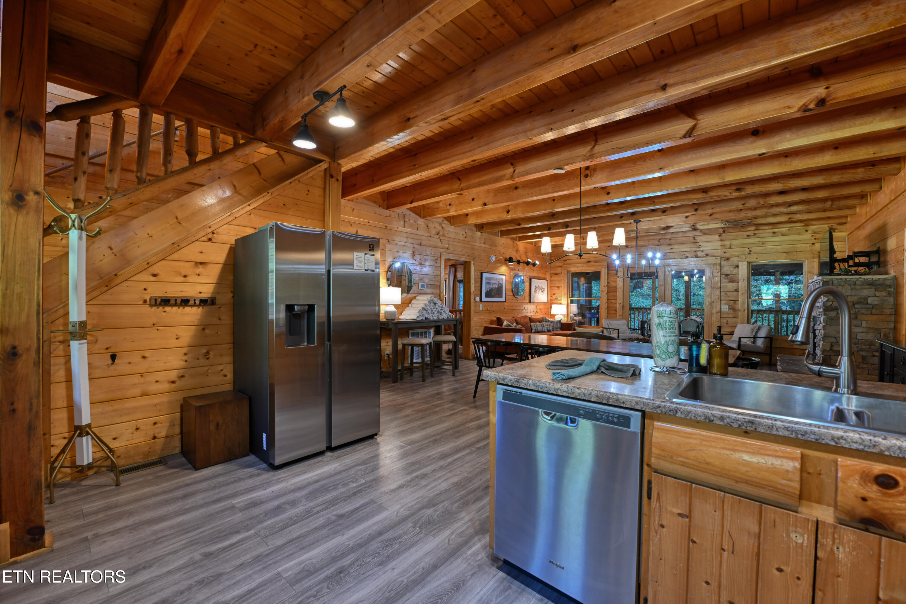 307 Caney Creek Road Pigeon Forge TN 37863
