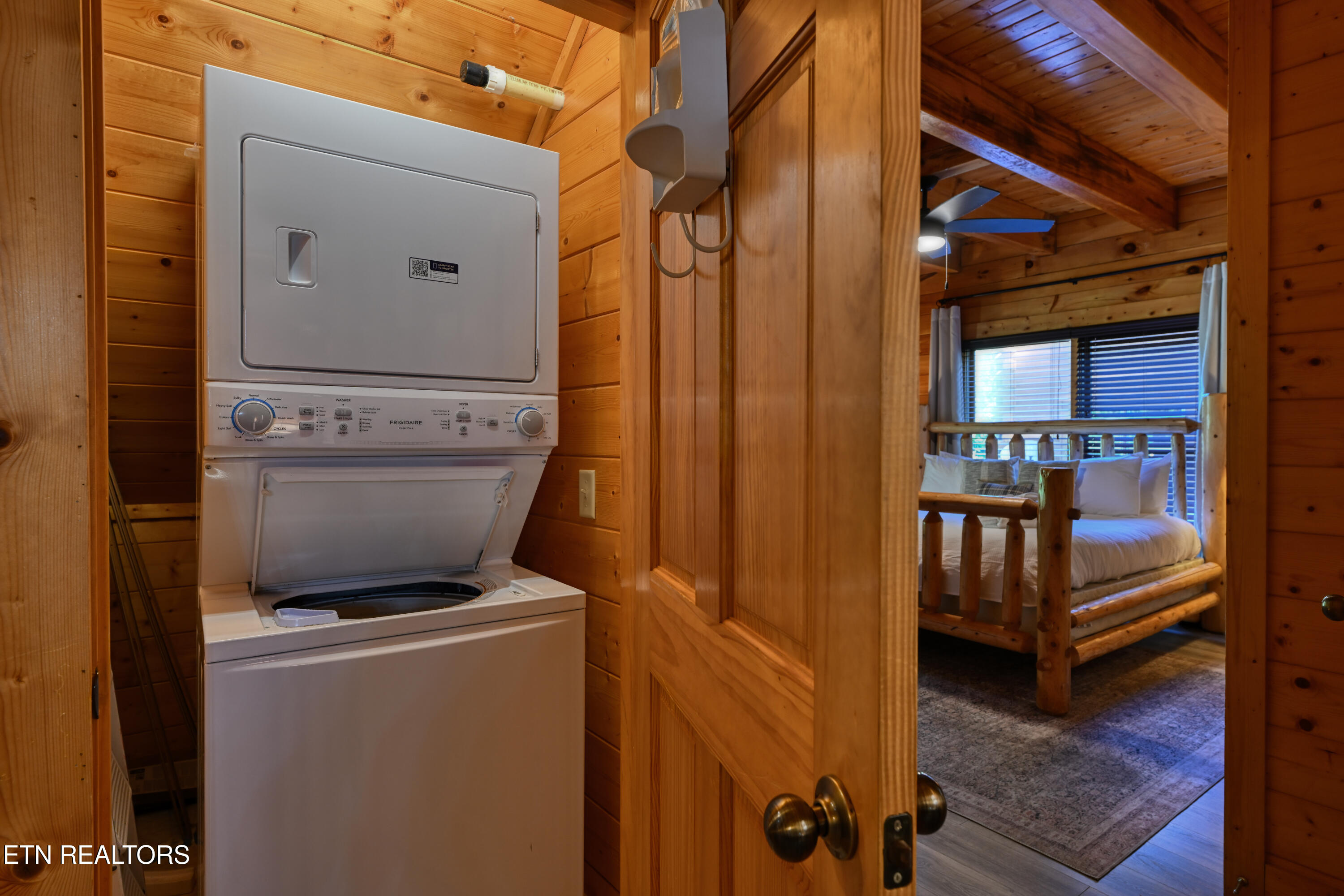 307 Caney Creek Road Pigeon Forge TN 37863