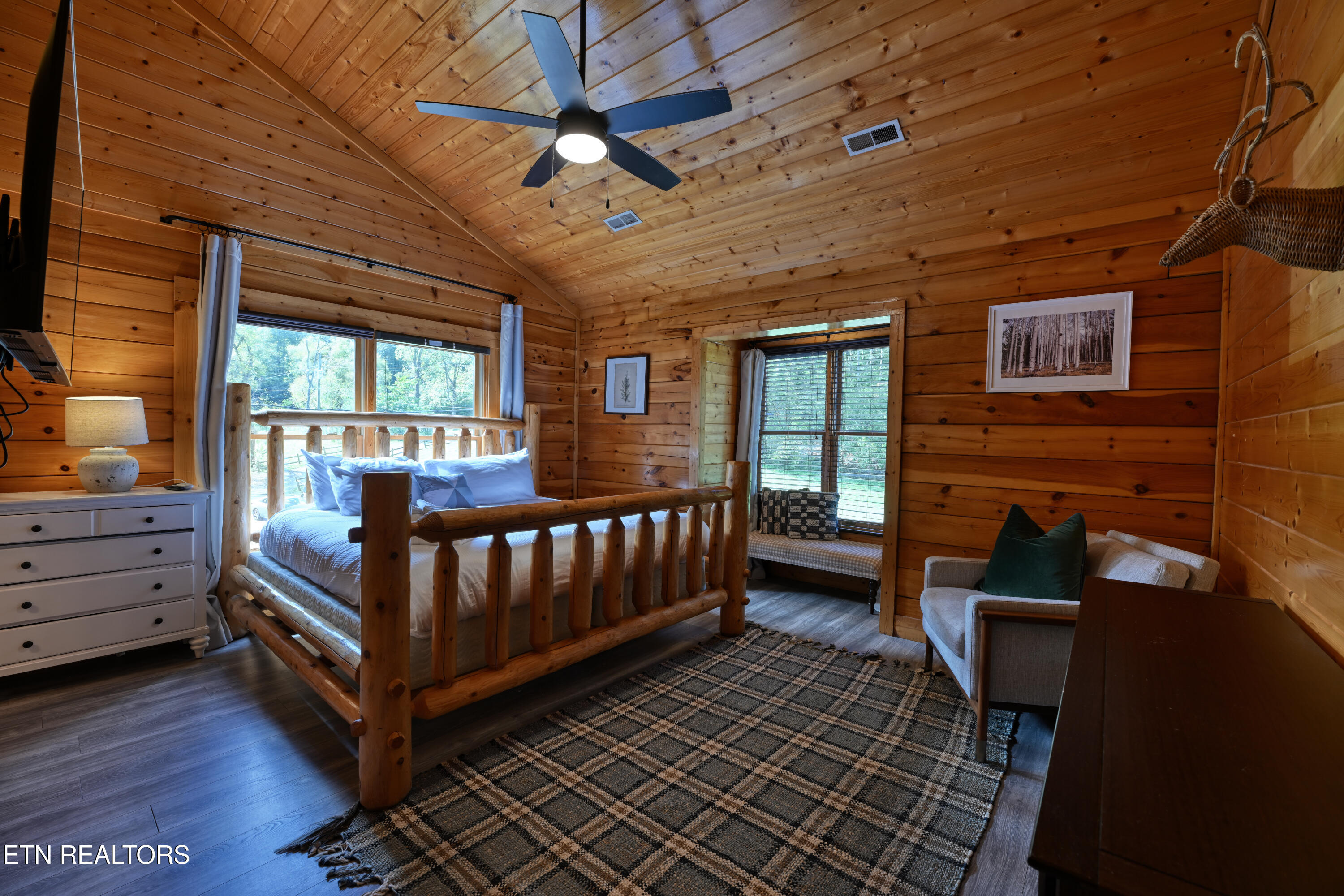 307 Caney Creek Road Pigeon Forge TN 37863