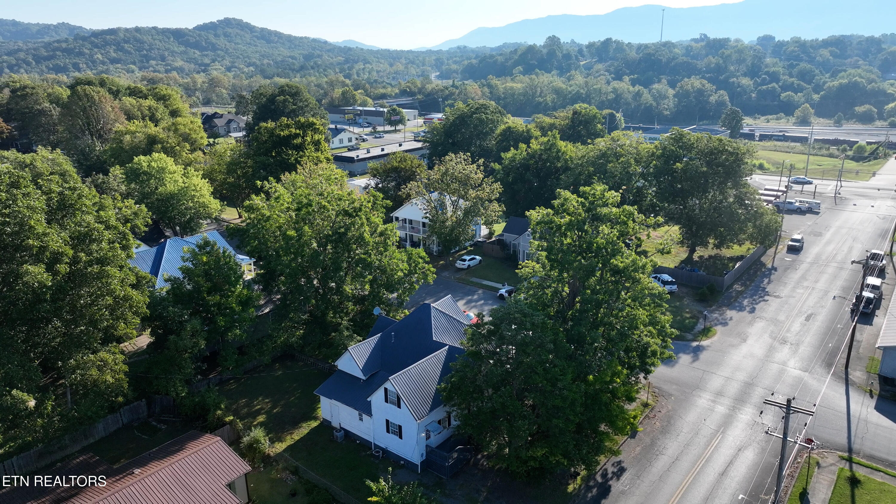 430 Ohio Avenue Etowah TN 37331