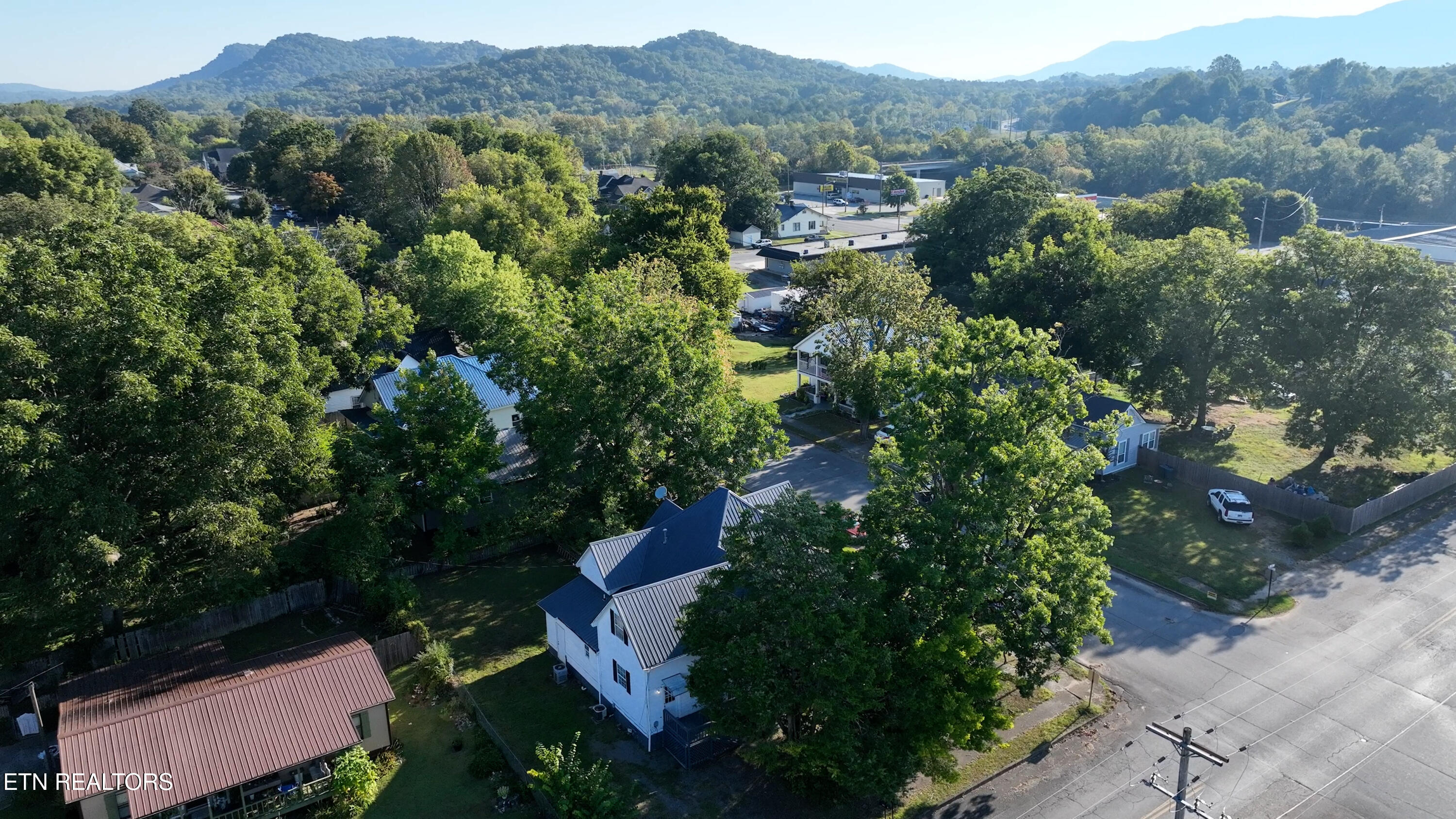 430 Ohio Avenue Etowah TN 37331