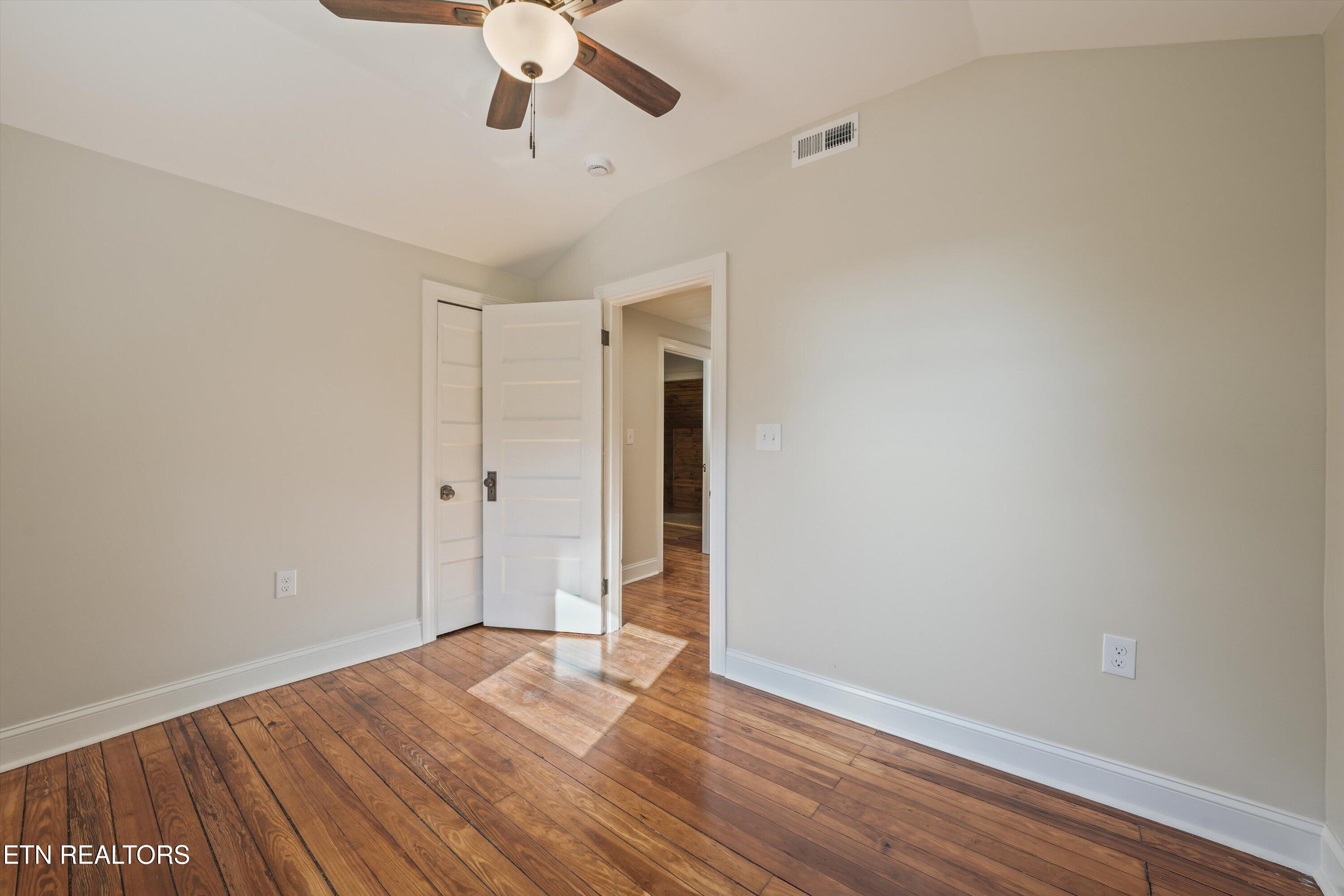 1431 Branson Avenue Knoxville TN 37917