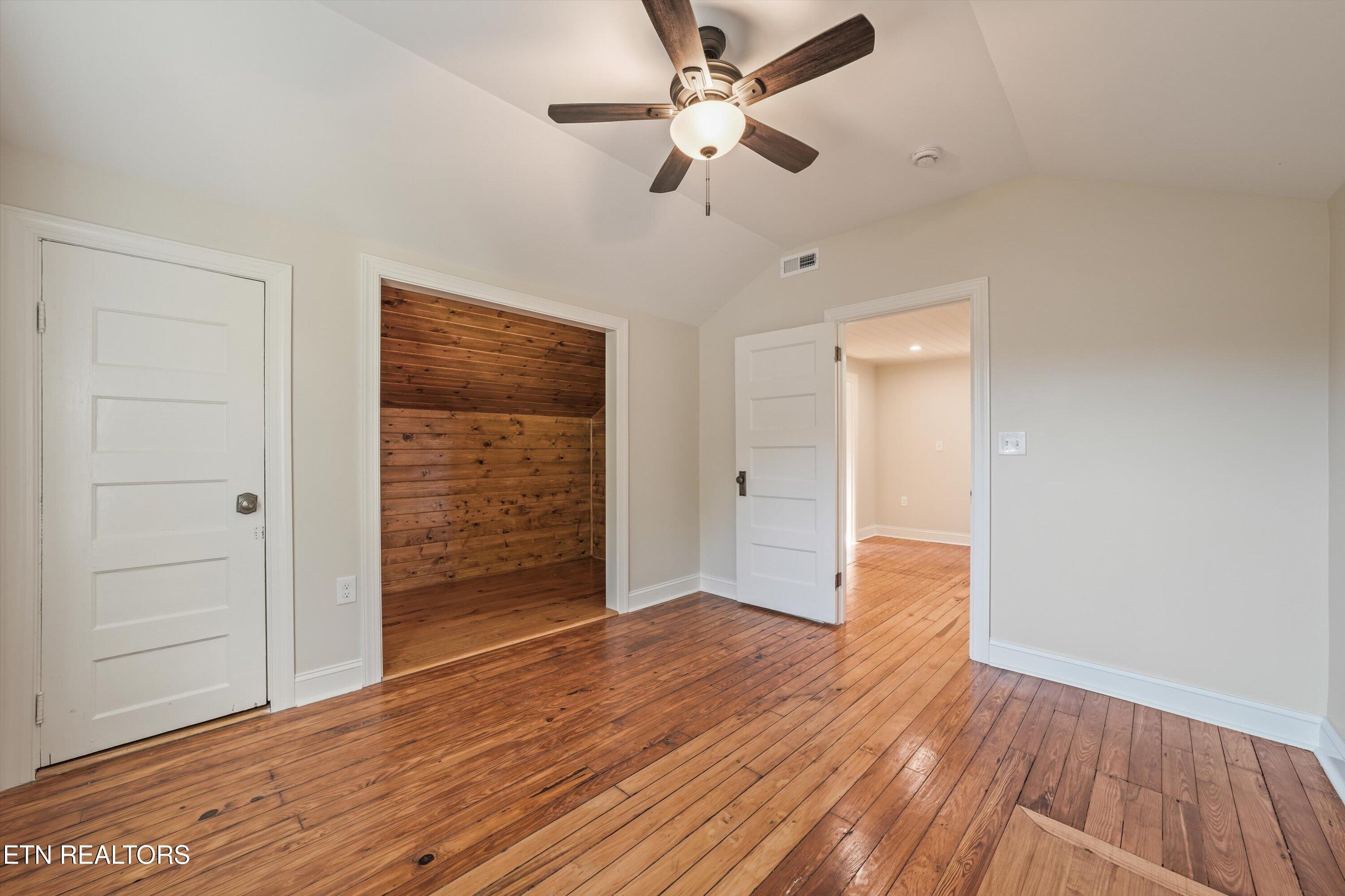 1431 Branson Avenue Knoxville TN 37917