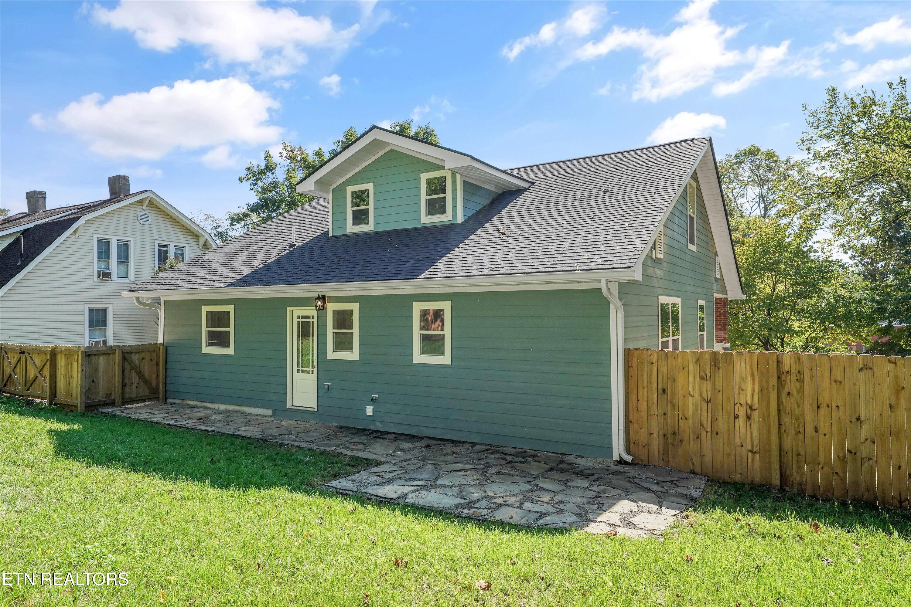 1431 Branson Avenue Knoxville TN 37917