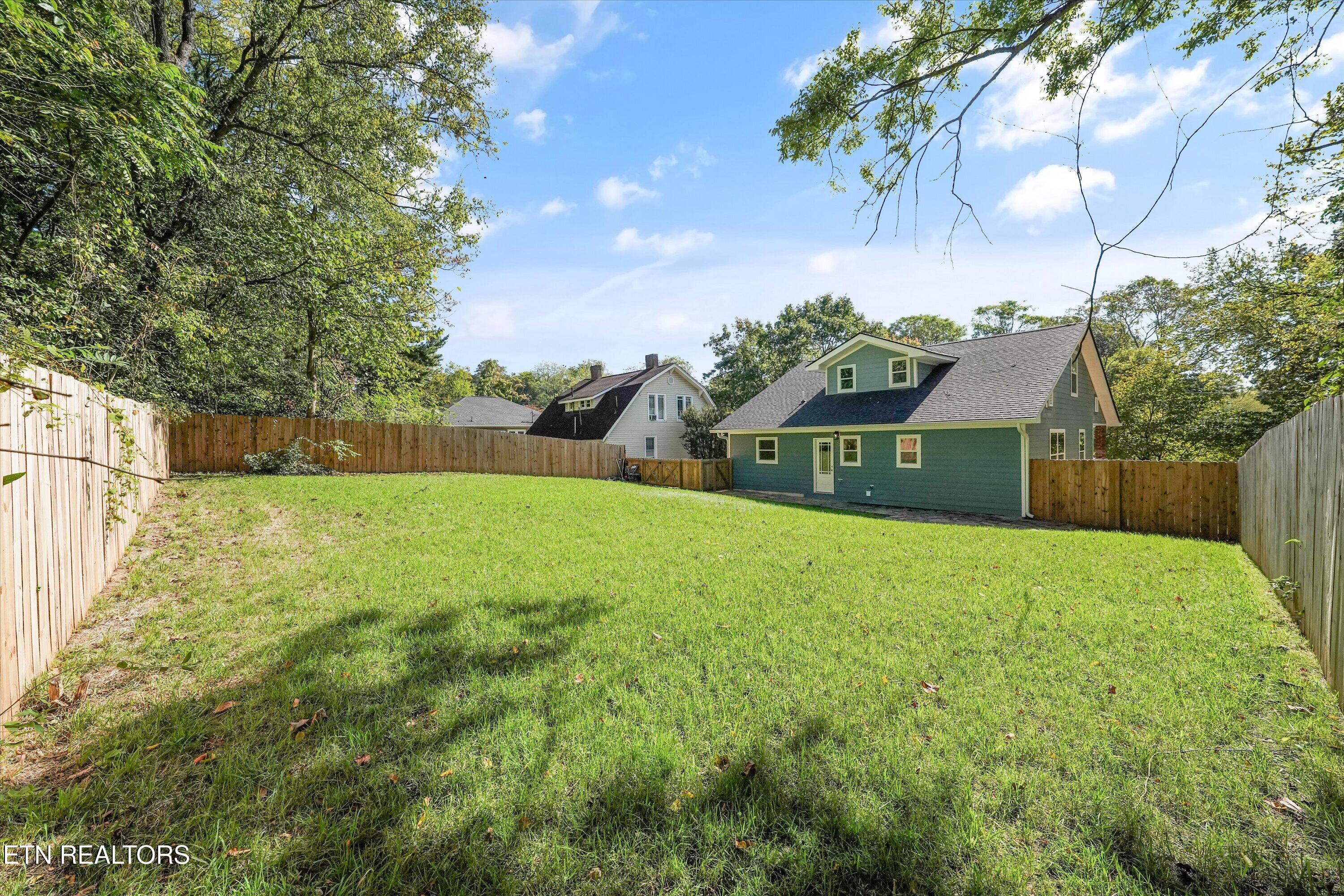 1431 Branson Avenue Knoxville TN 37917
