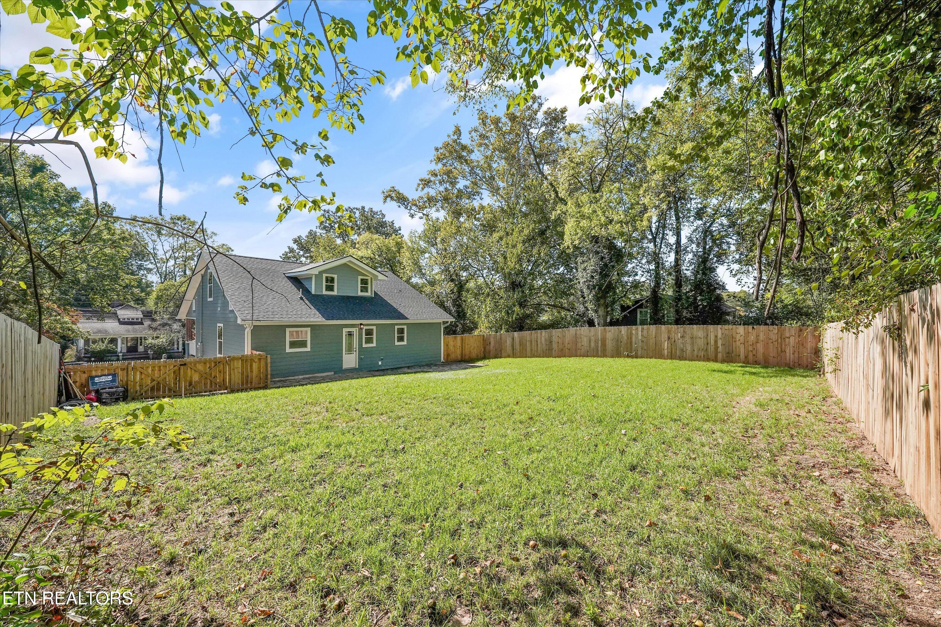 1431 Branson Avenue Knoxville TN 37917
