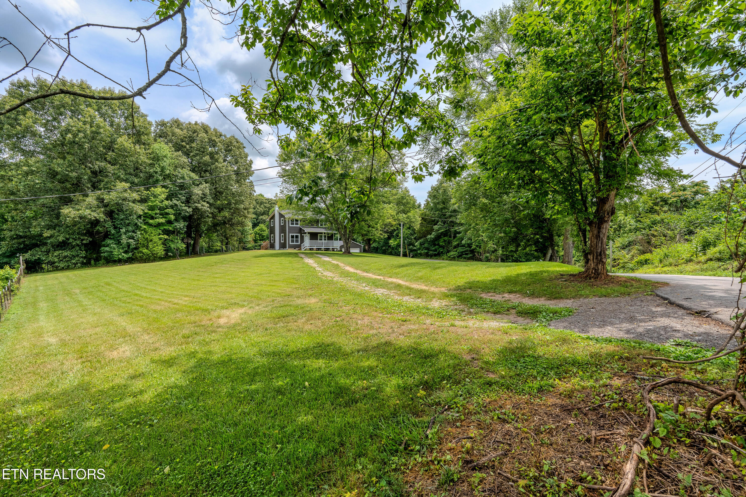 105 Branum Kingston TN 37763