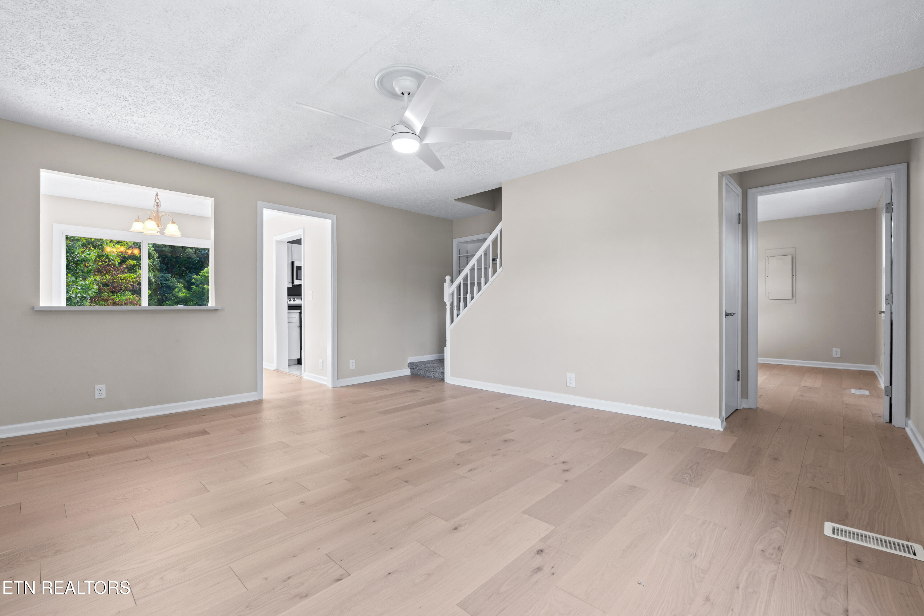 105 Branum Kingston TN 37763