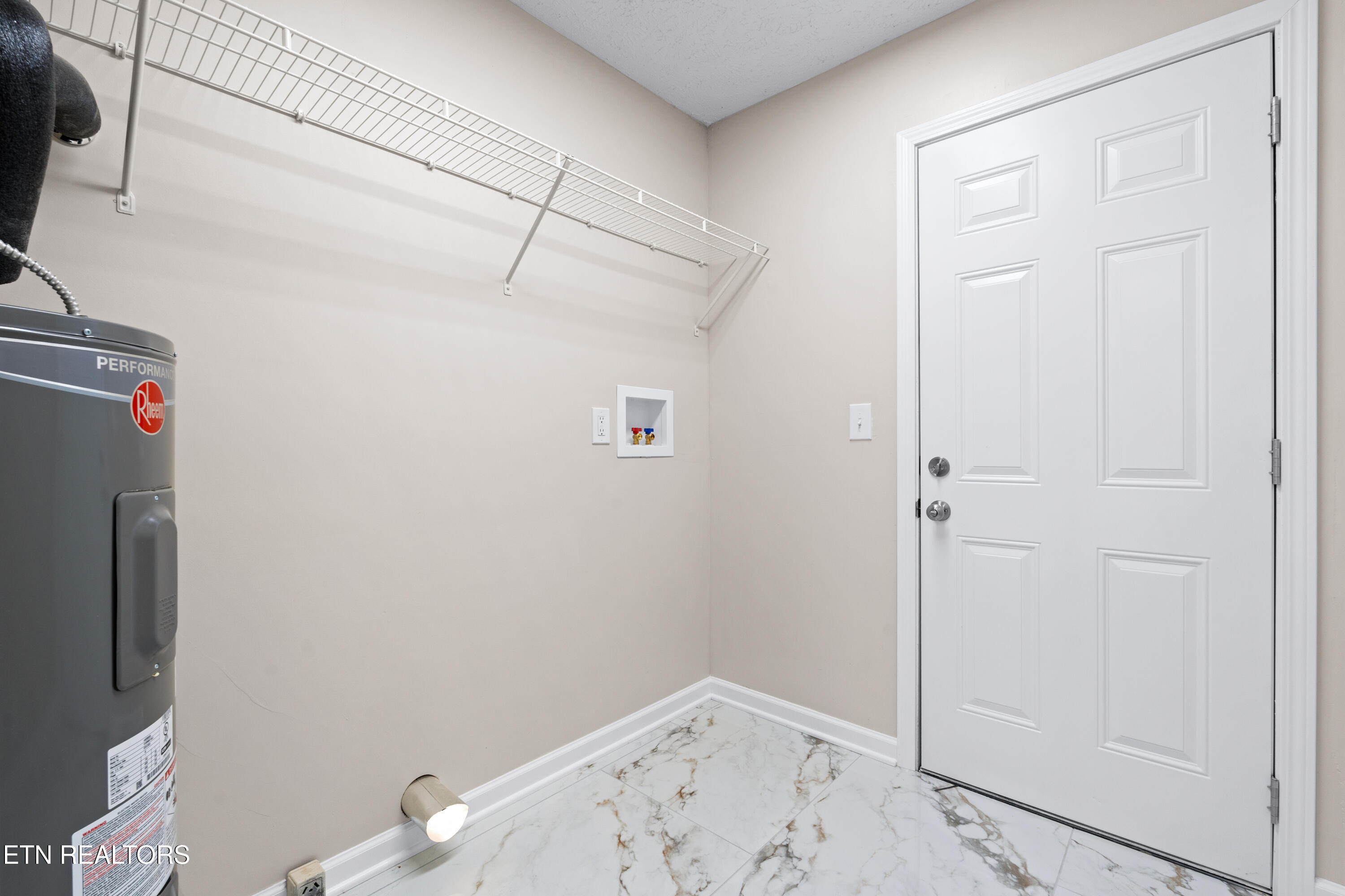105 Branum Kingston TN 37763
