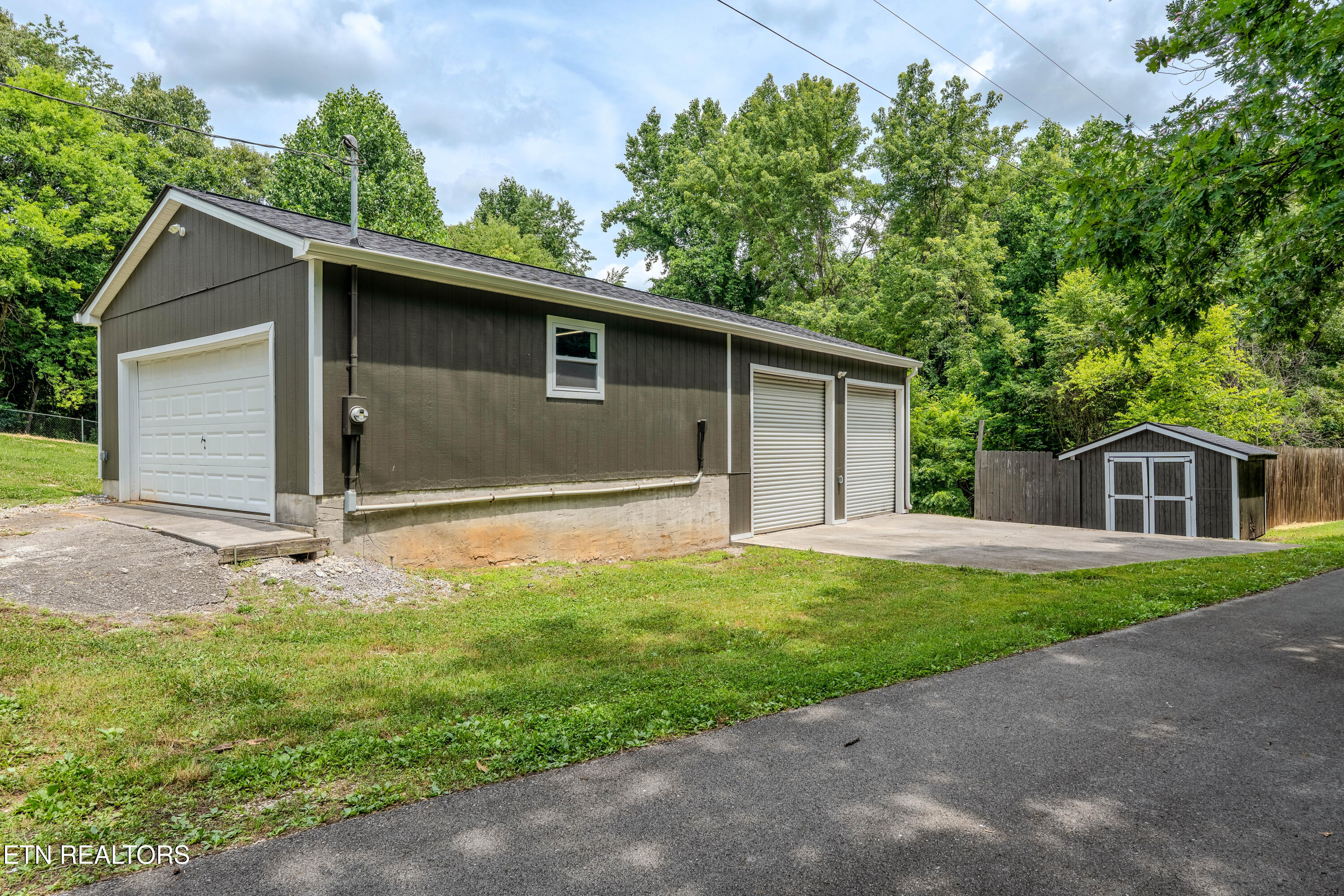105 Branum Kingston TN 37763