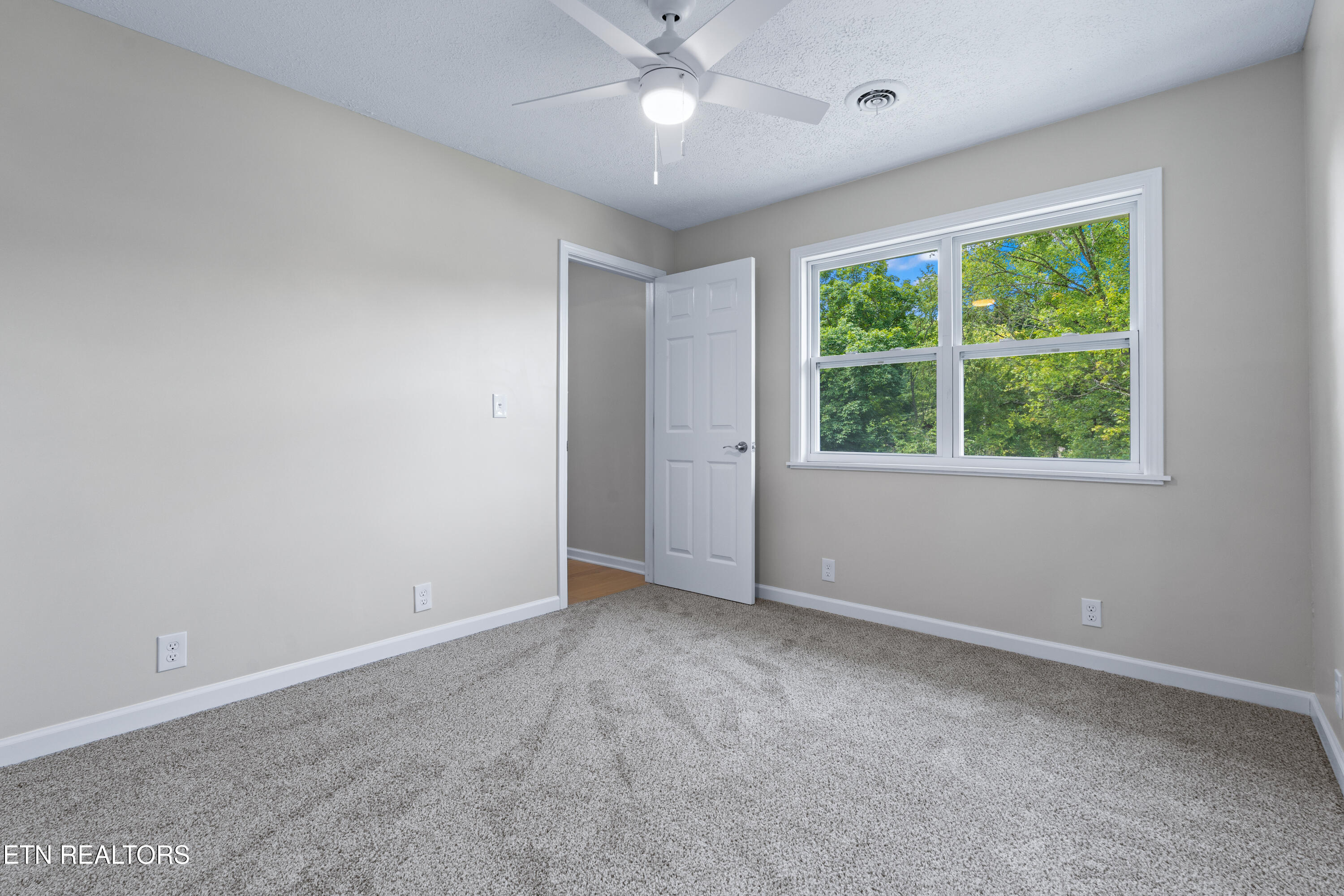 105 Branum Kingston TN 37763