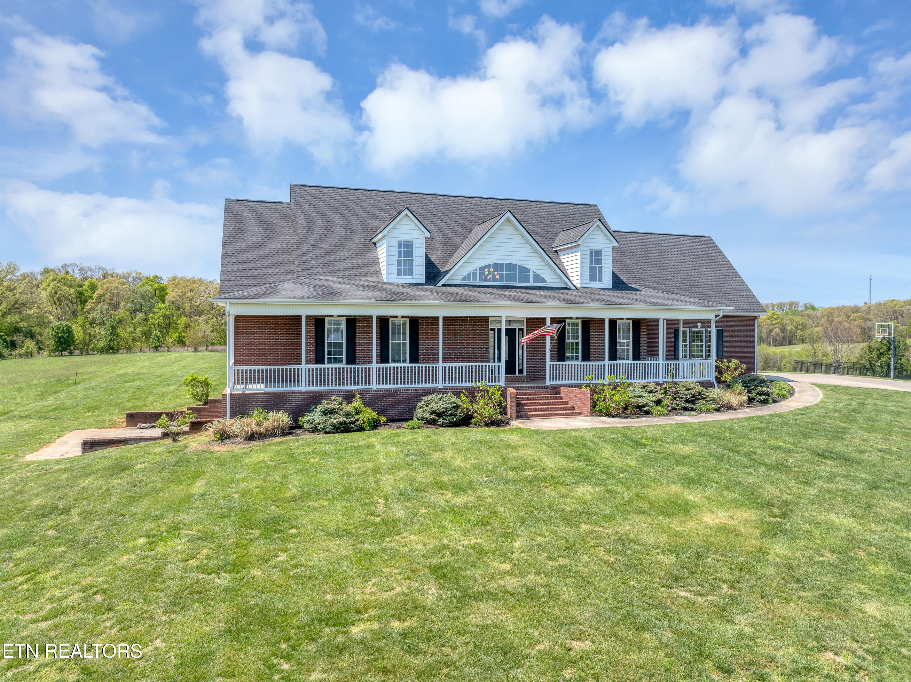 765 Longview Drive Greenback TN 37742