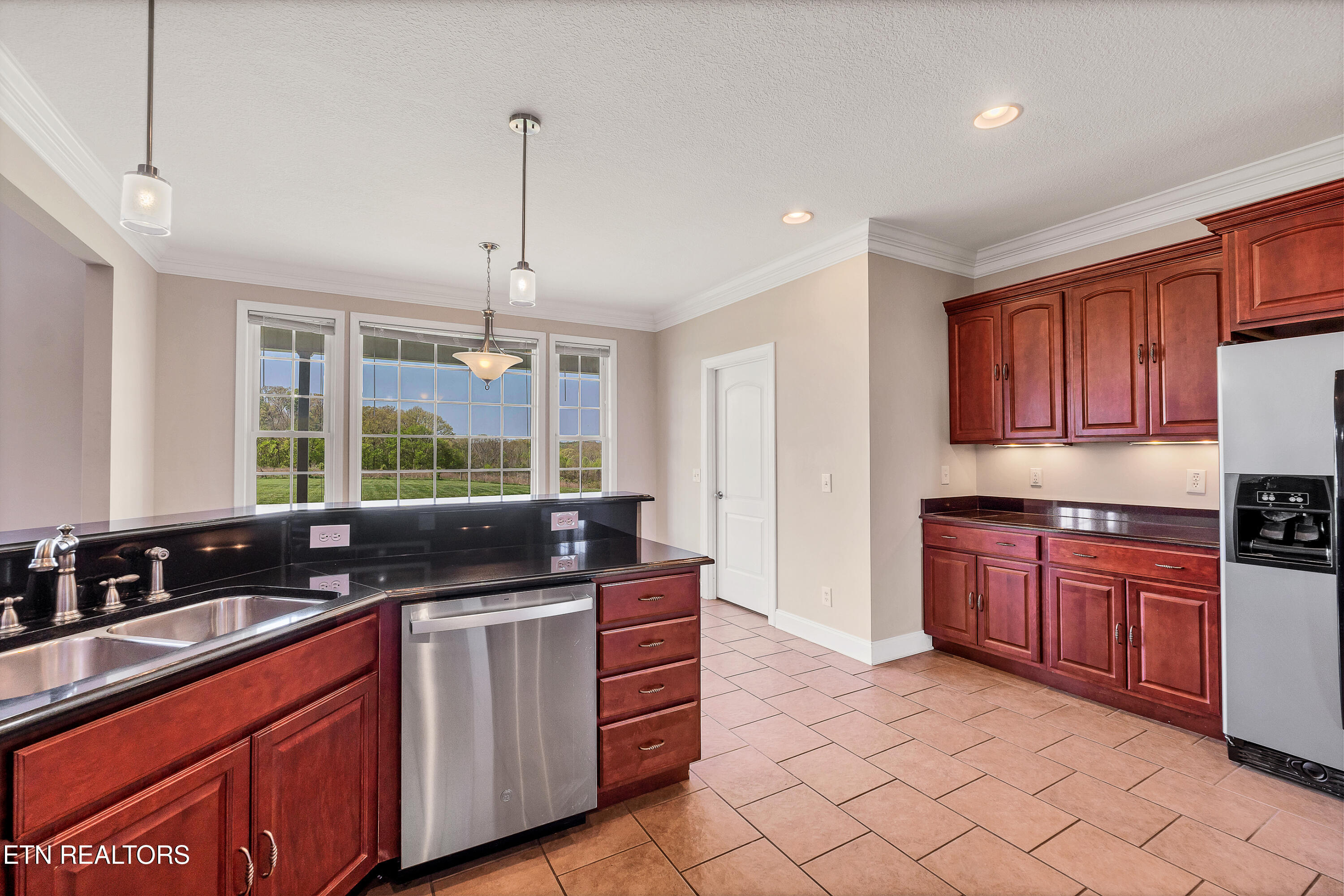 765 Longview Drive Greenback TN 37742
