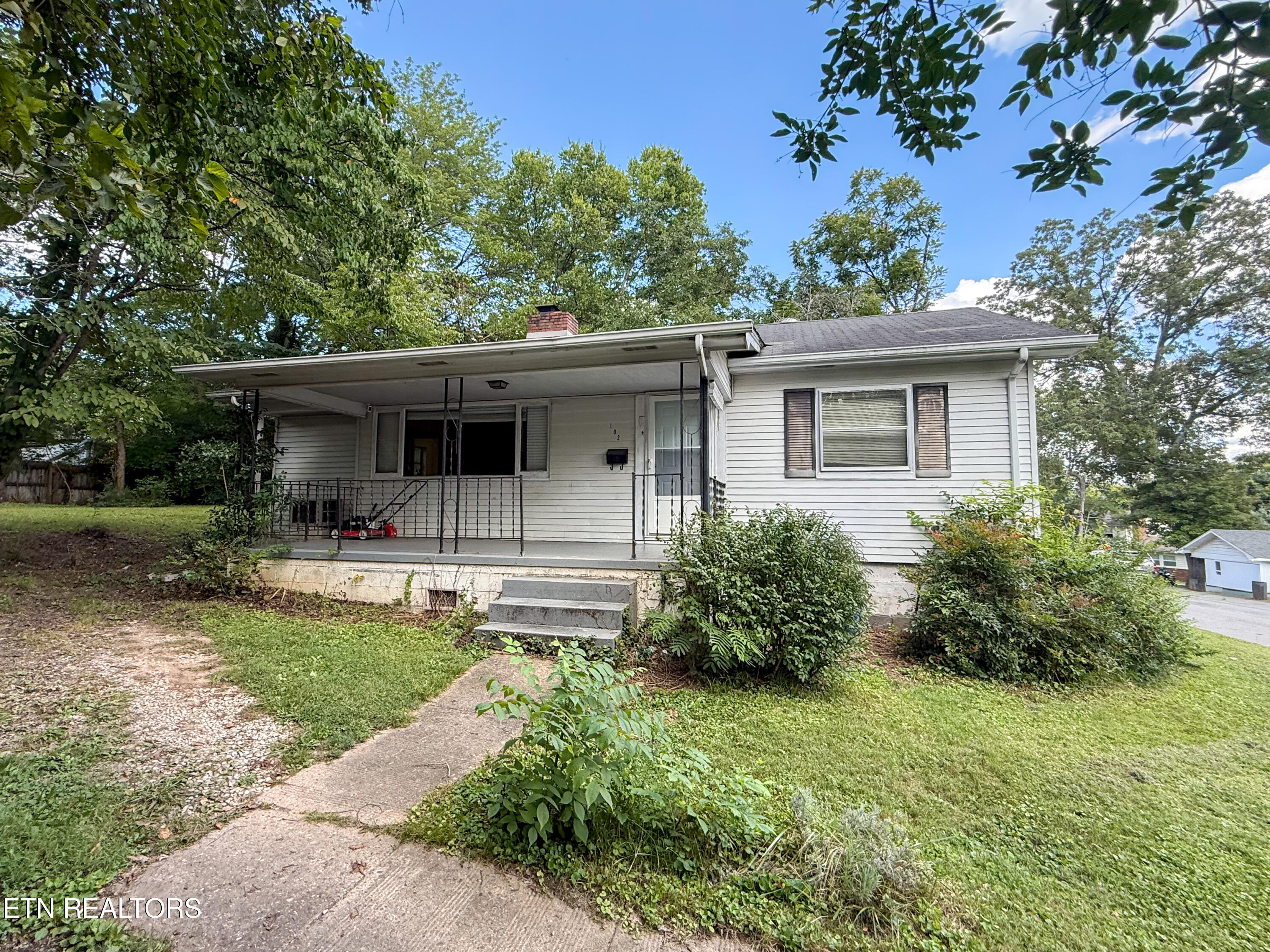 102 W Farragut Road Oak Ridge TN 37830