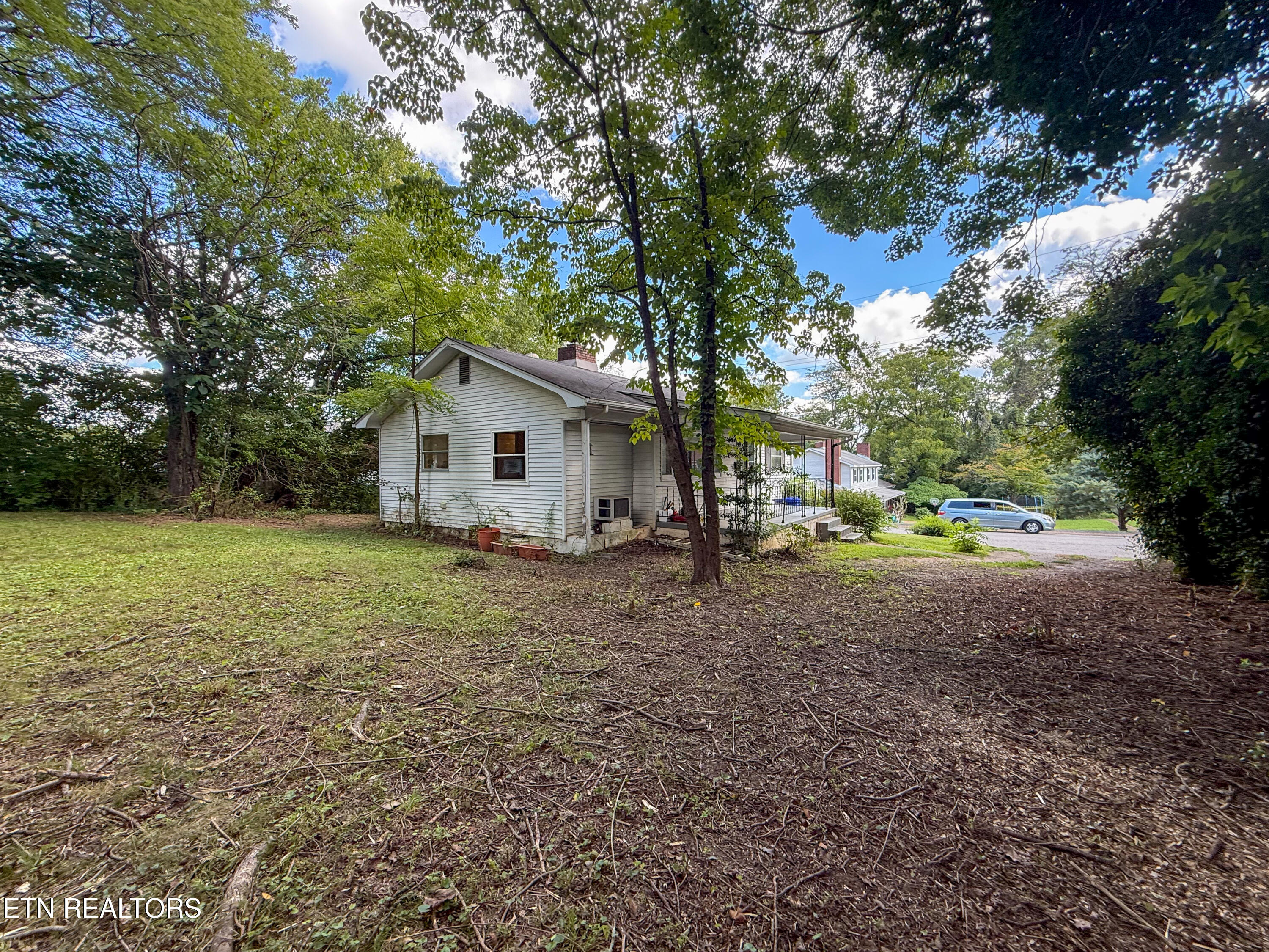 102 W Farragut Road Oak Ridge TN 37830