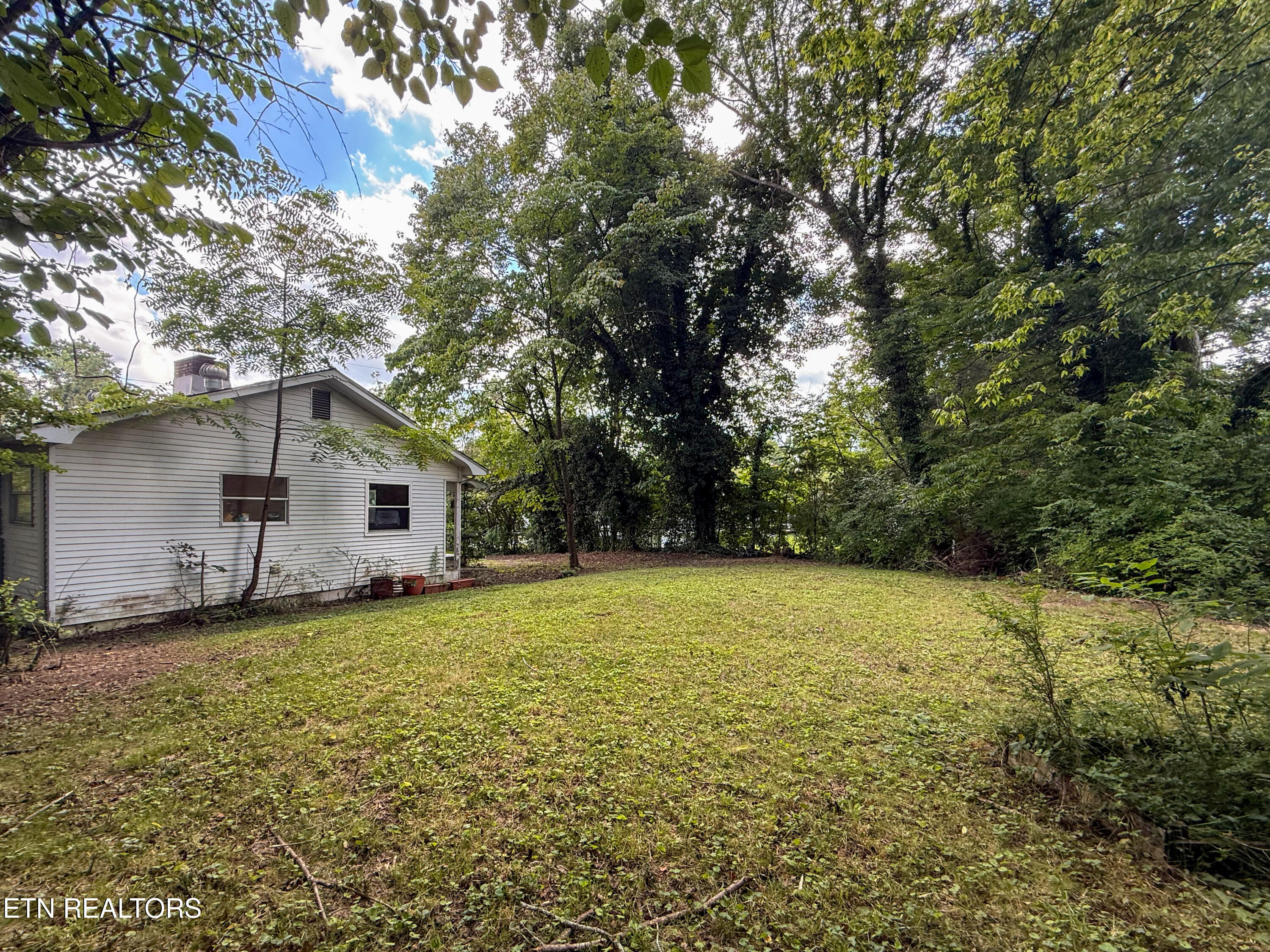 102 W Farragut Road Oak Ridge TN 37830